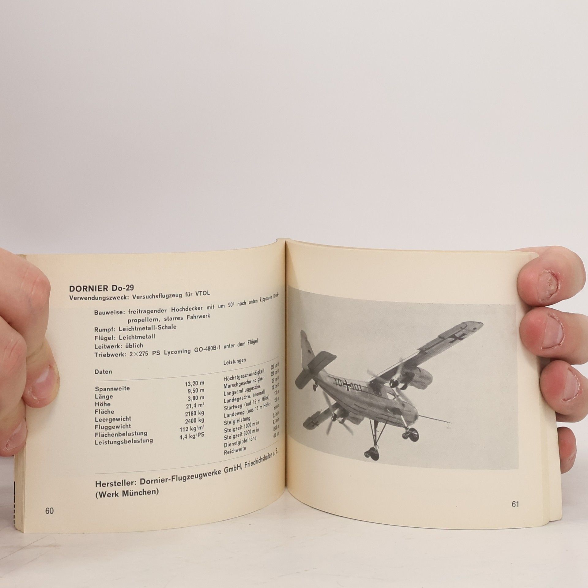Various authors Flugzeuge und Flugkörper der Bundeswehr