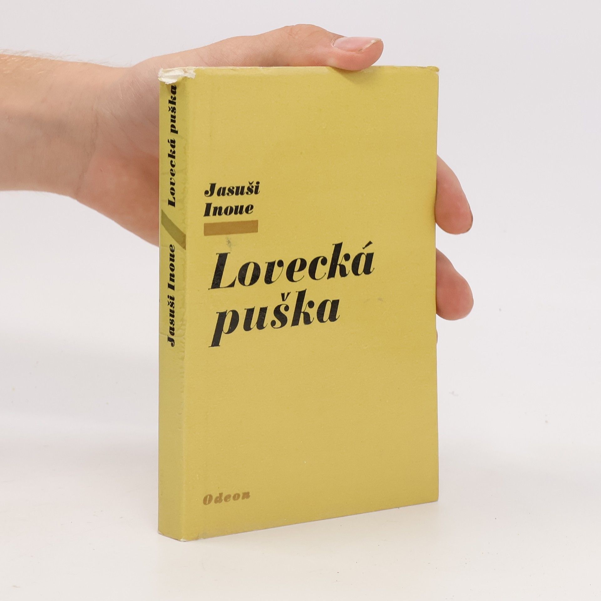 Yasushi Inoue Lovecká puška
