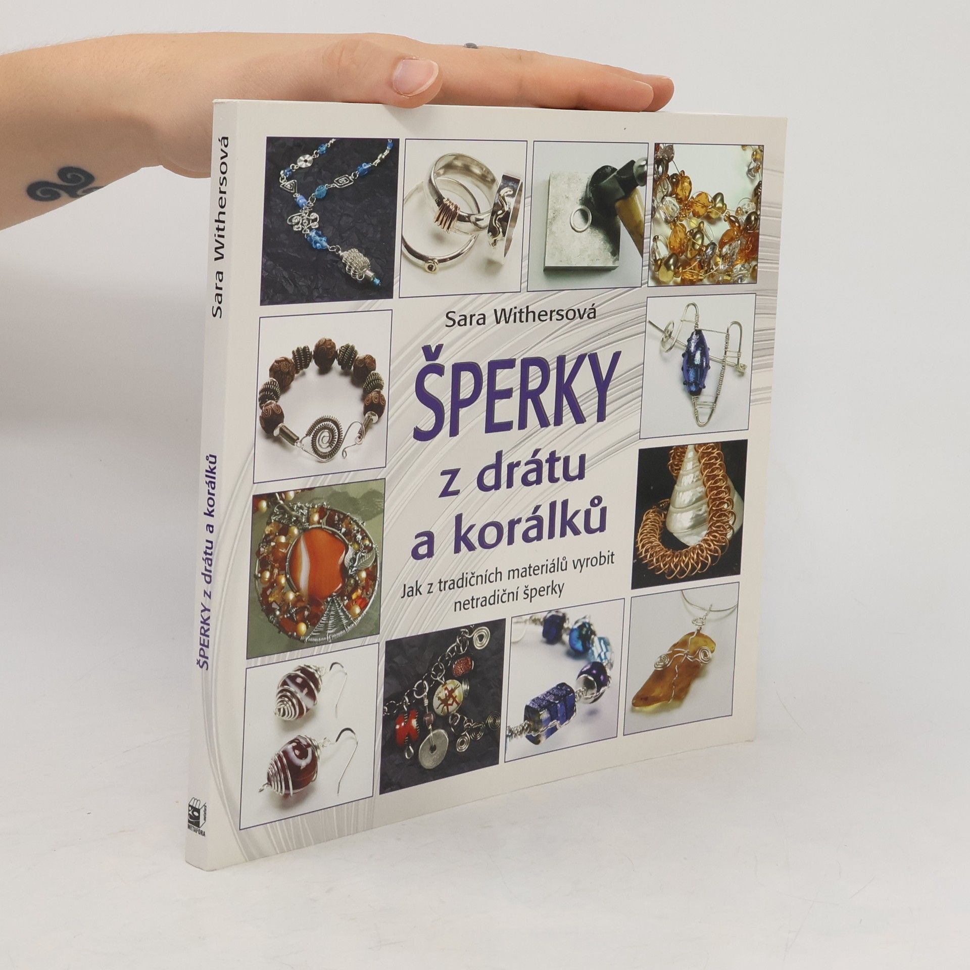 Elise Mann Šperky z drátu a korálků