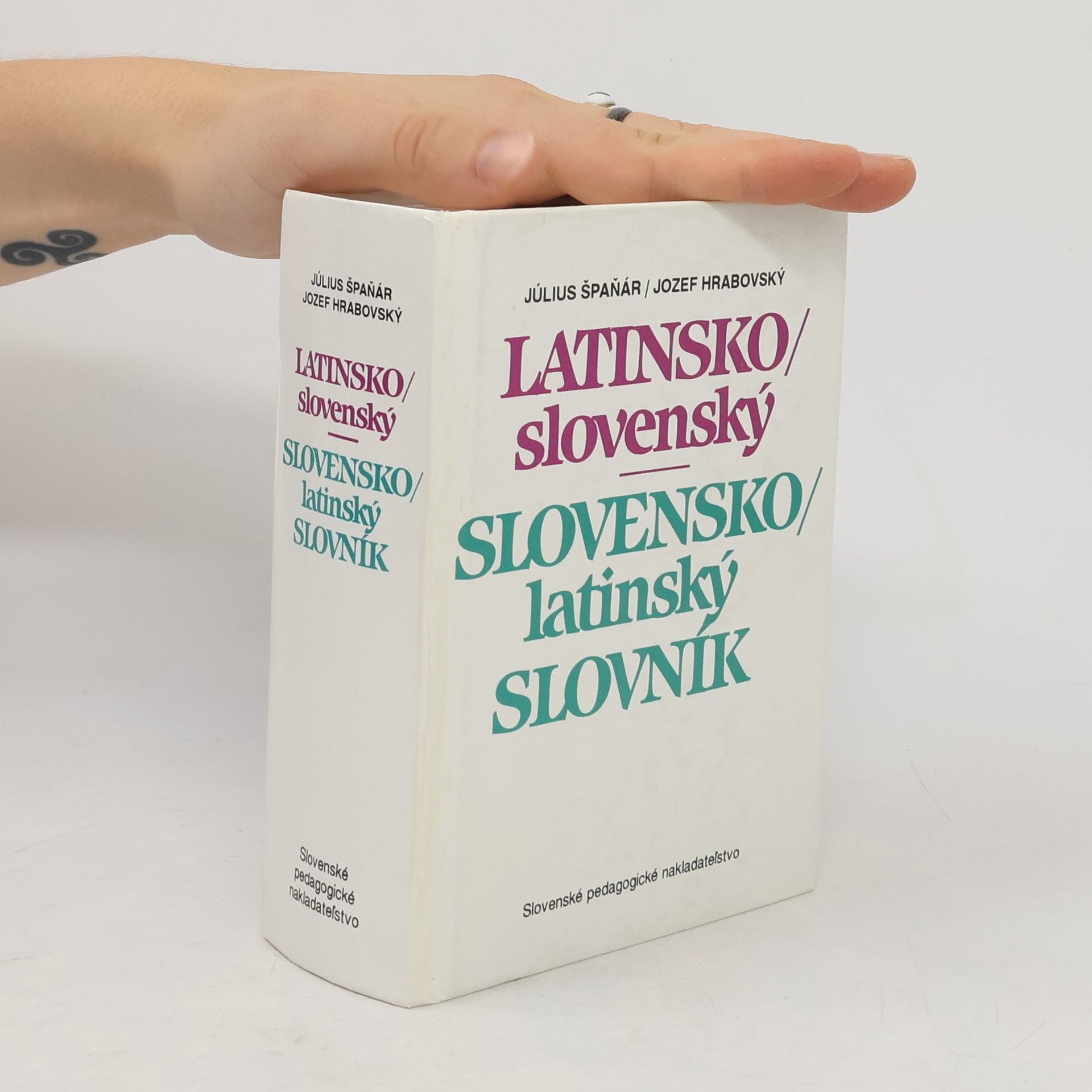 Jozef Hrabovský Latinsko-slovenský a slovensko-latinský slovník
