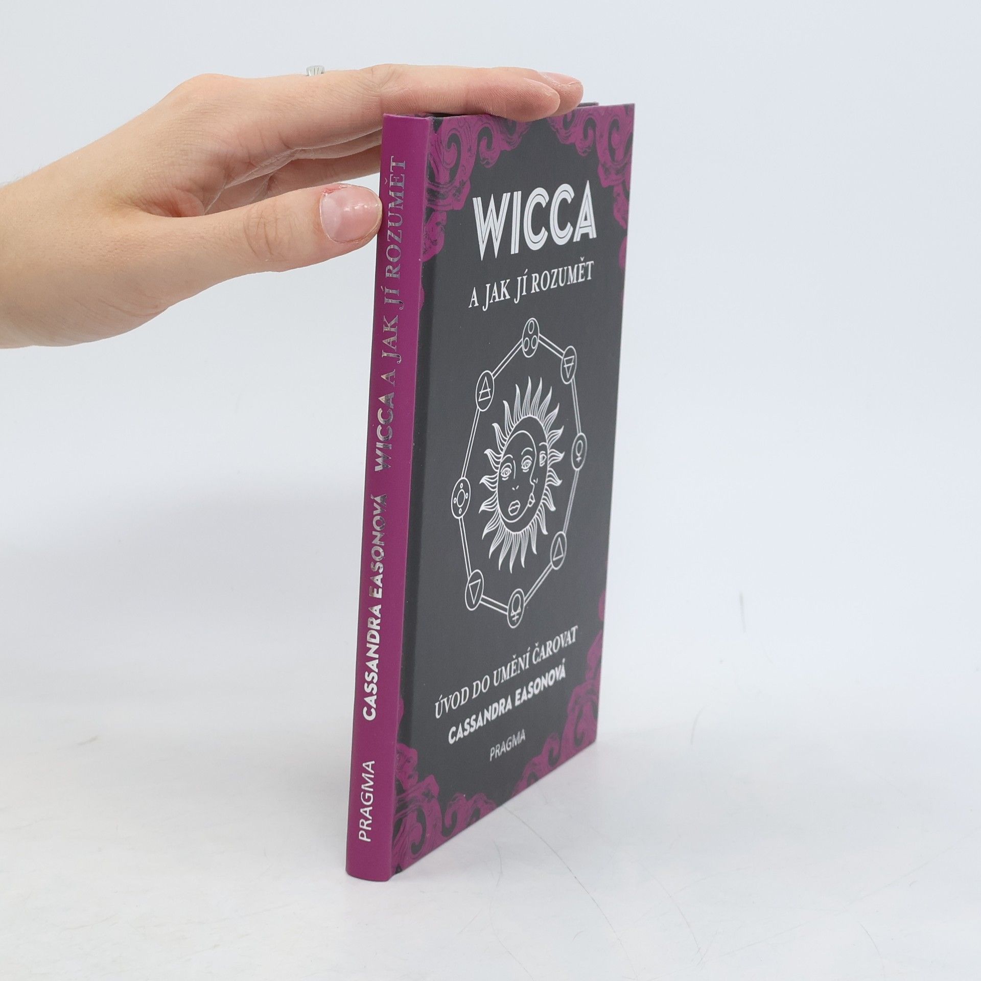 Cassandra Eason Wicca a jak jí rozumět