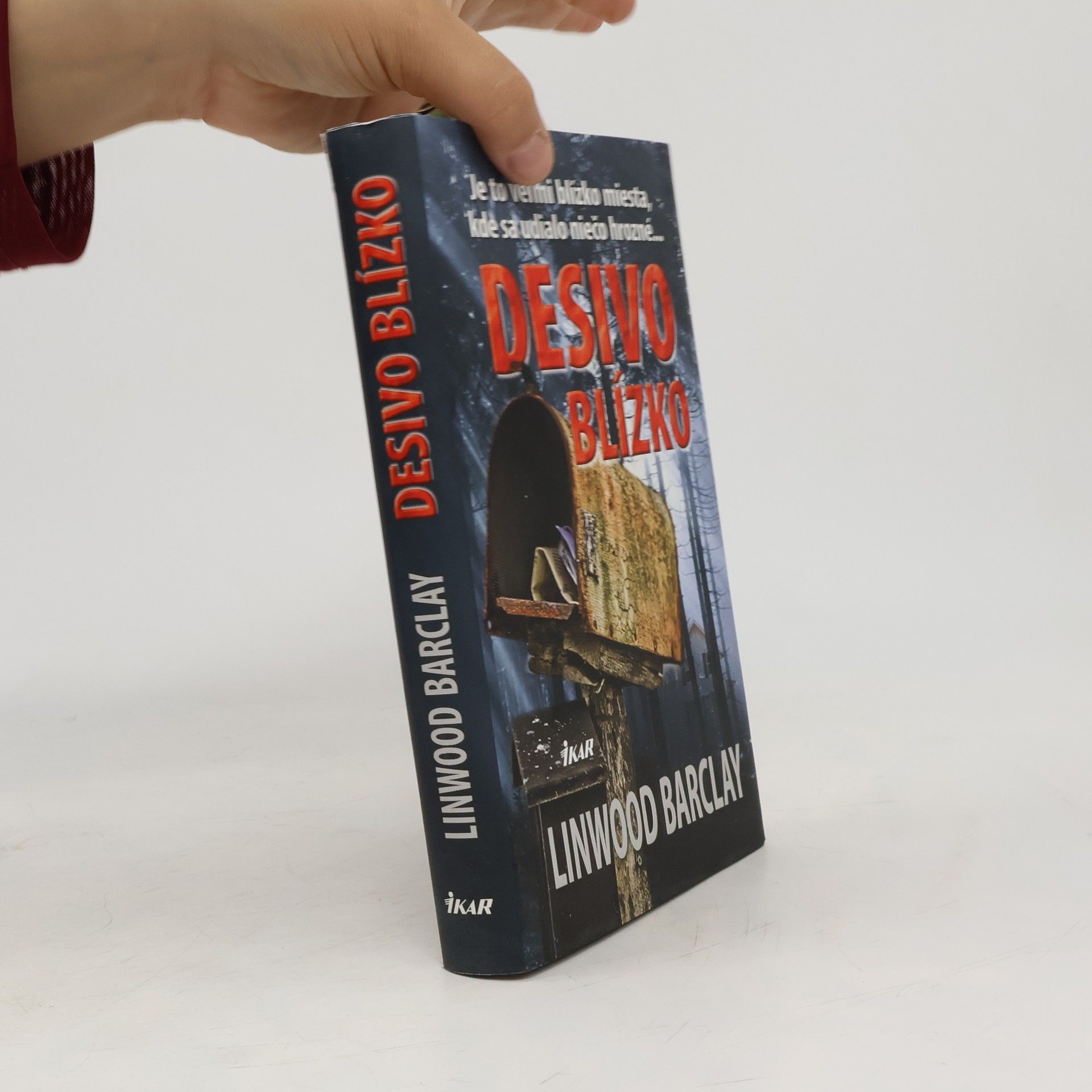 Linwood Barclay Desivo blízko