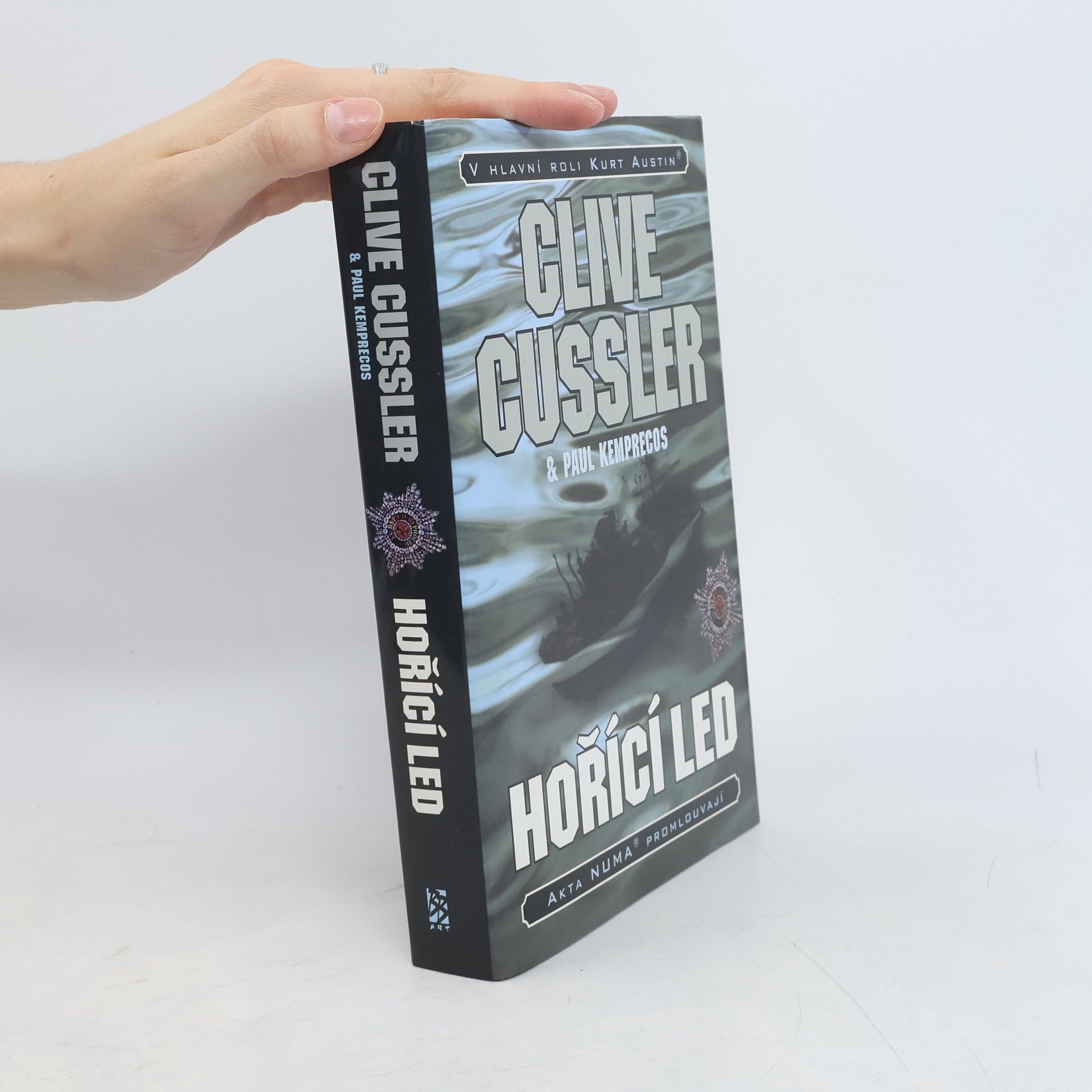 Clive Cussler Hořící led