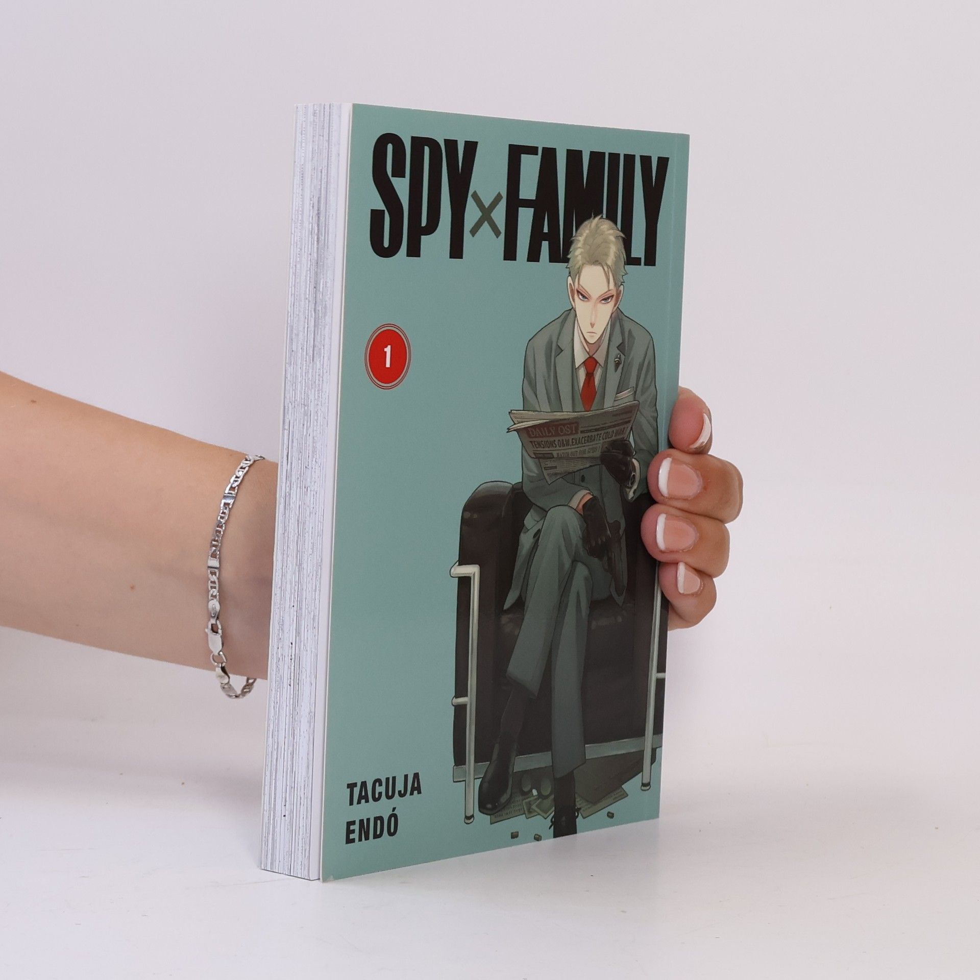 Tacuja Endó Spy x Family 1