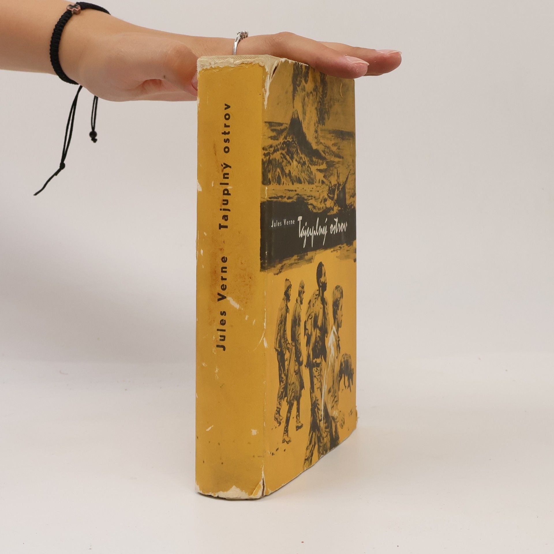Jules Verne Tajuplný ostrov