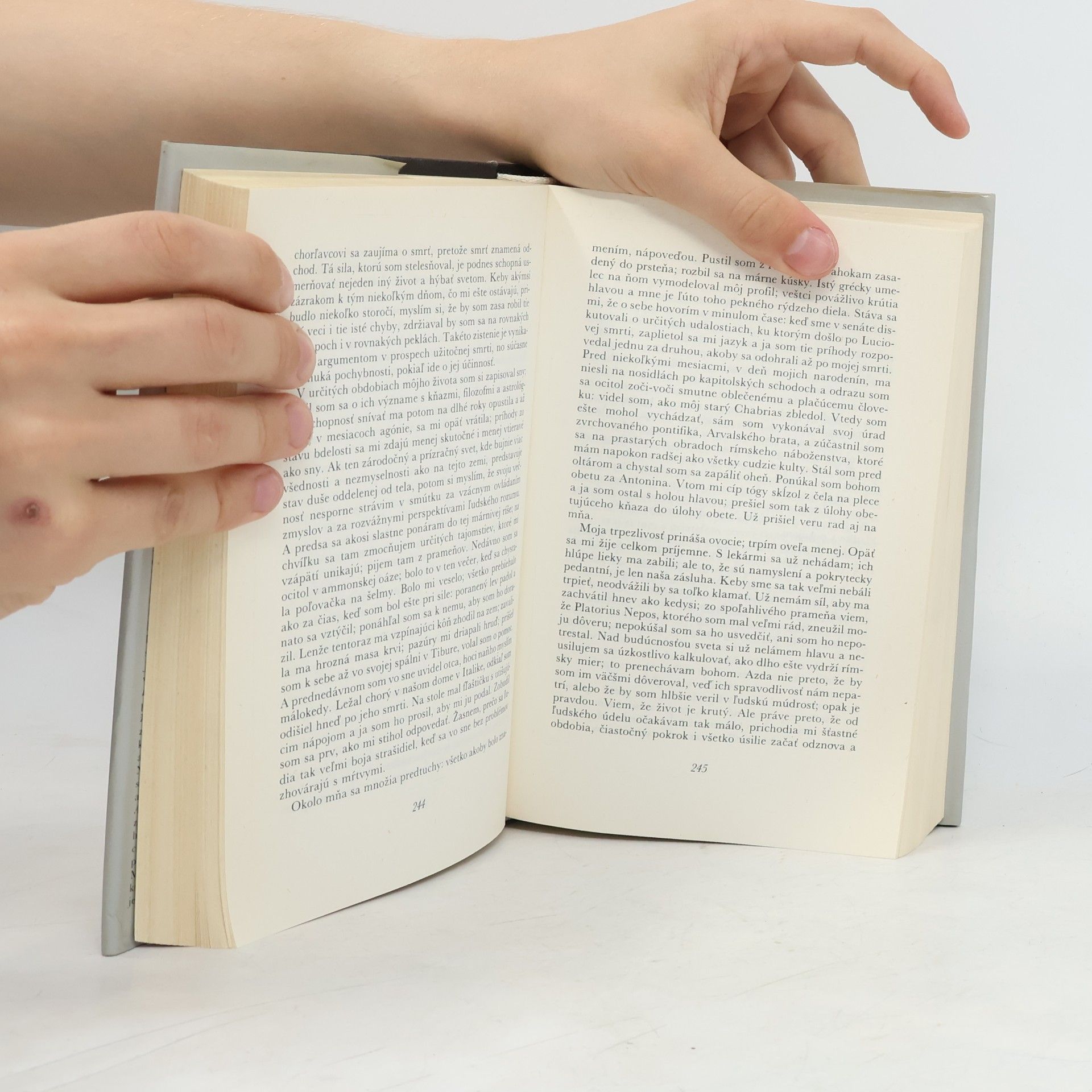 Marguerite Yourcenar Hadrianove pamati a iné prózy