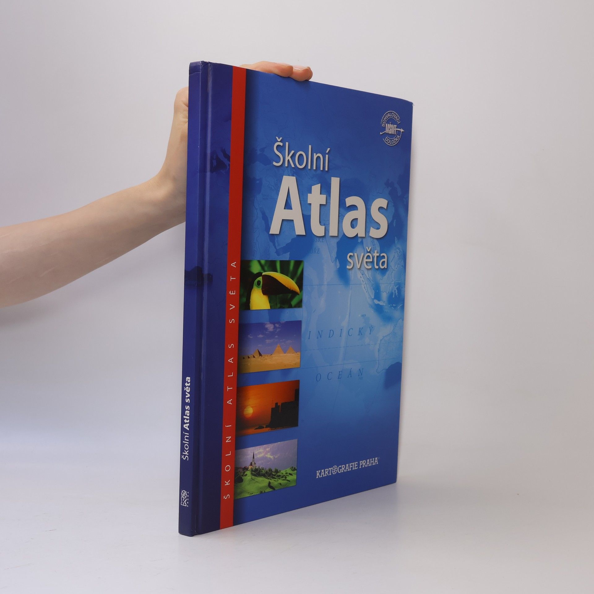 Collectif d'auteurs Školní atlas světa