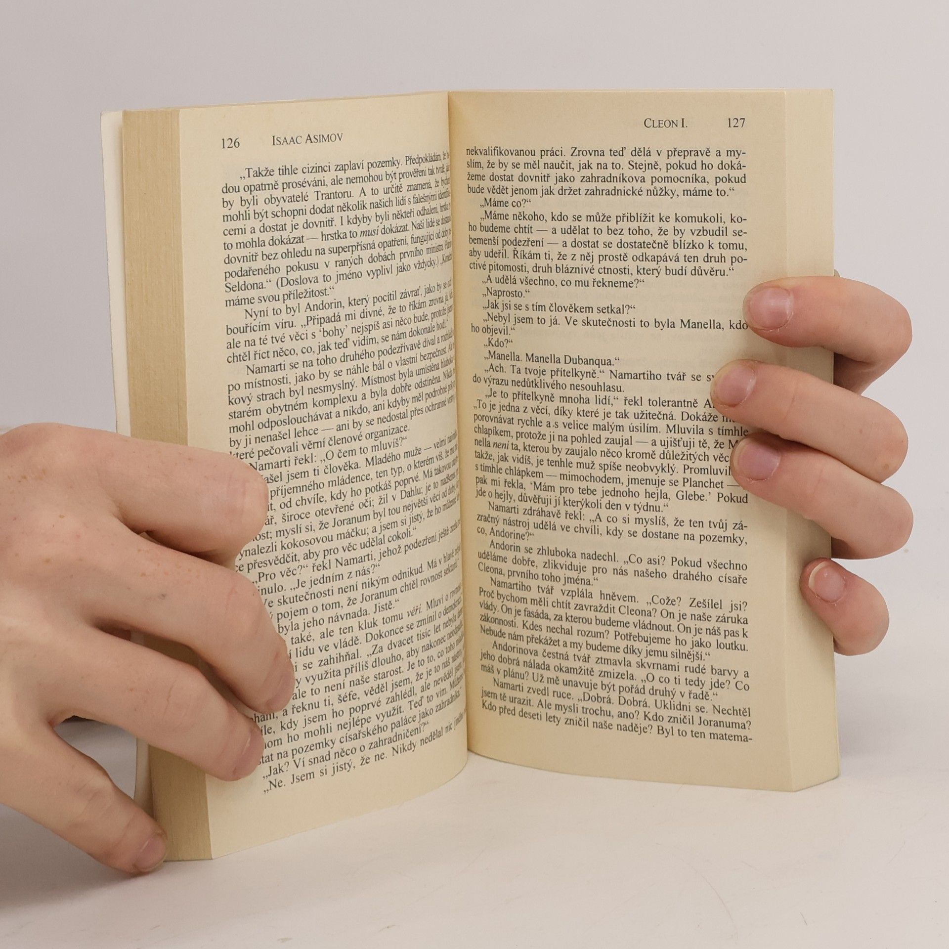 Isaac Asimov A zrodí se Nadace