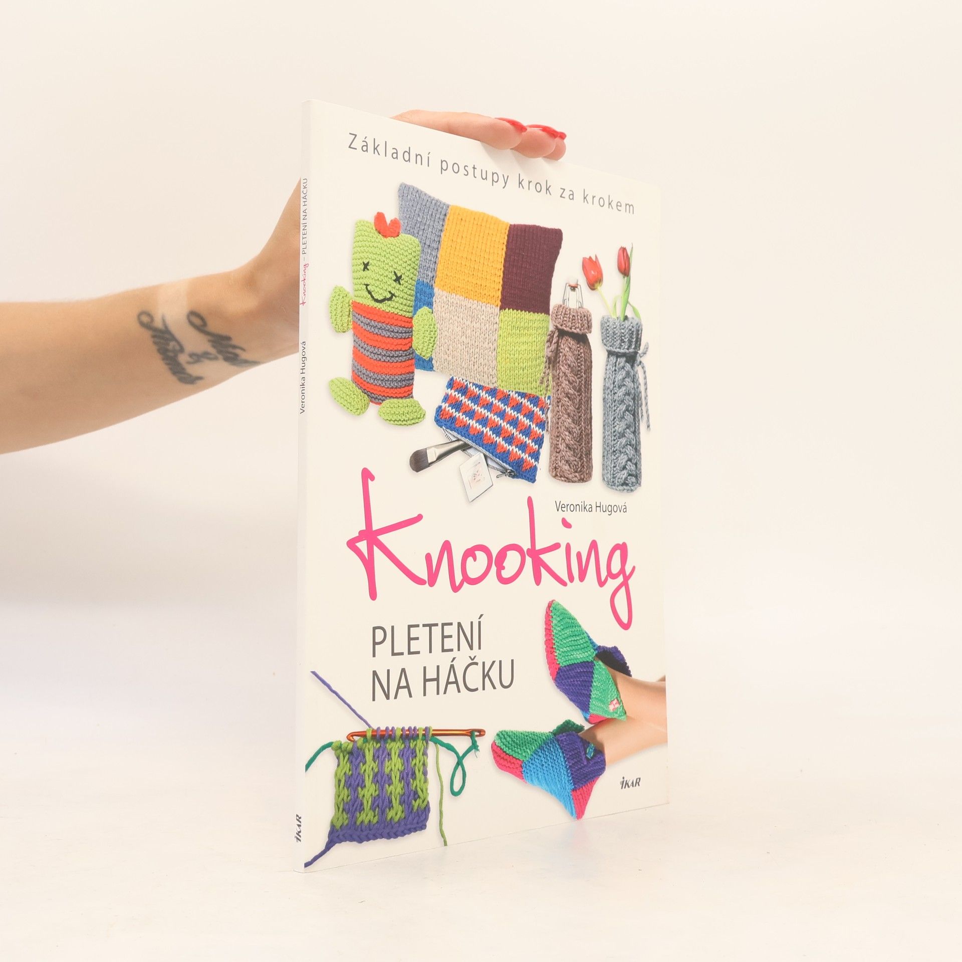 Veronika Hug Knooking - pletení na háčku