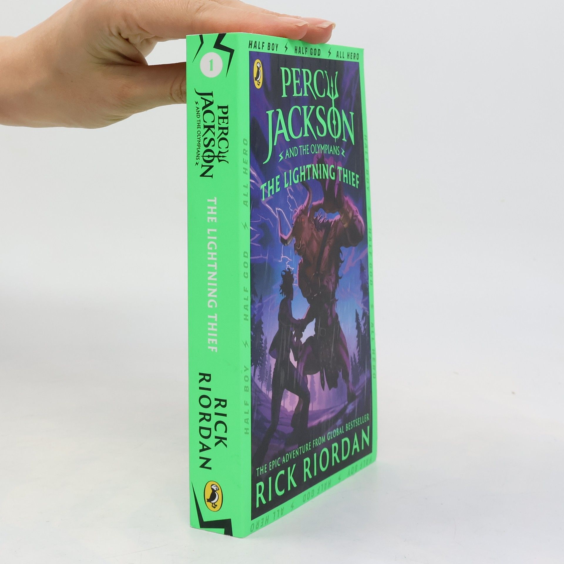 Rick Riordan Percy Jackson and the lightning thief