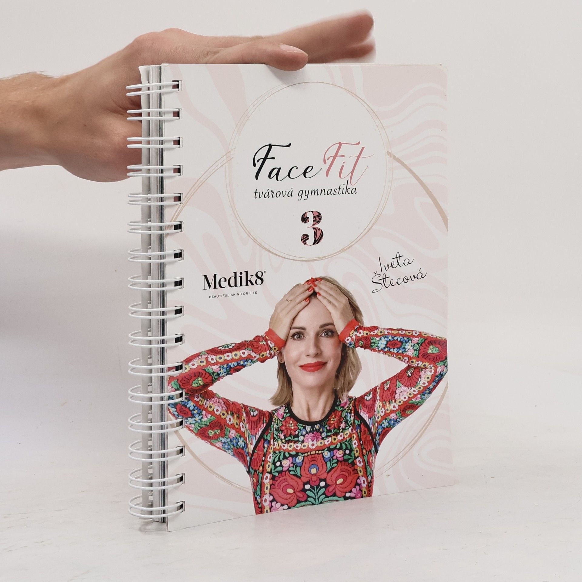 Iveta Štecová FaceFit. Tvárová gymnastika 3