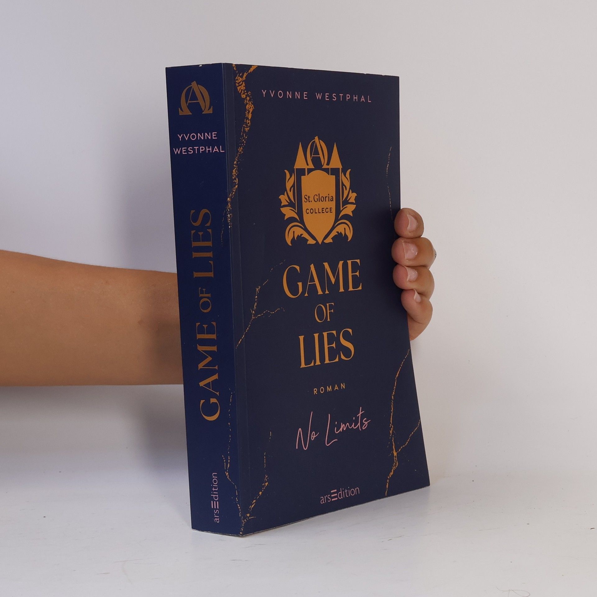 Yvonne Westphal St. Gloria College - 2: Game of Lies