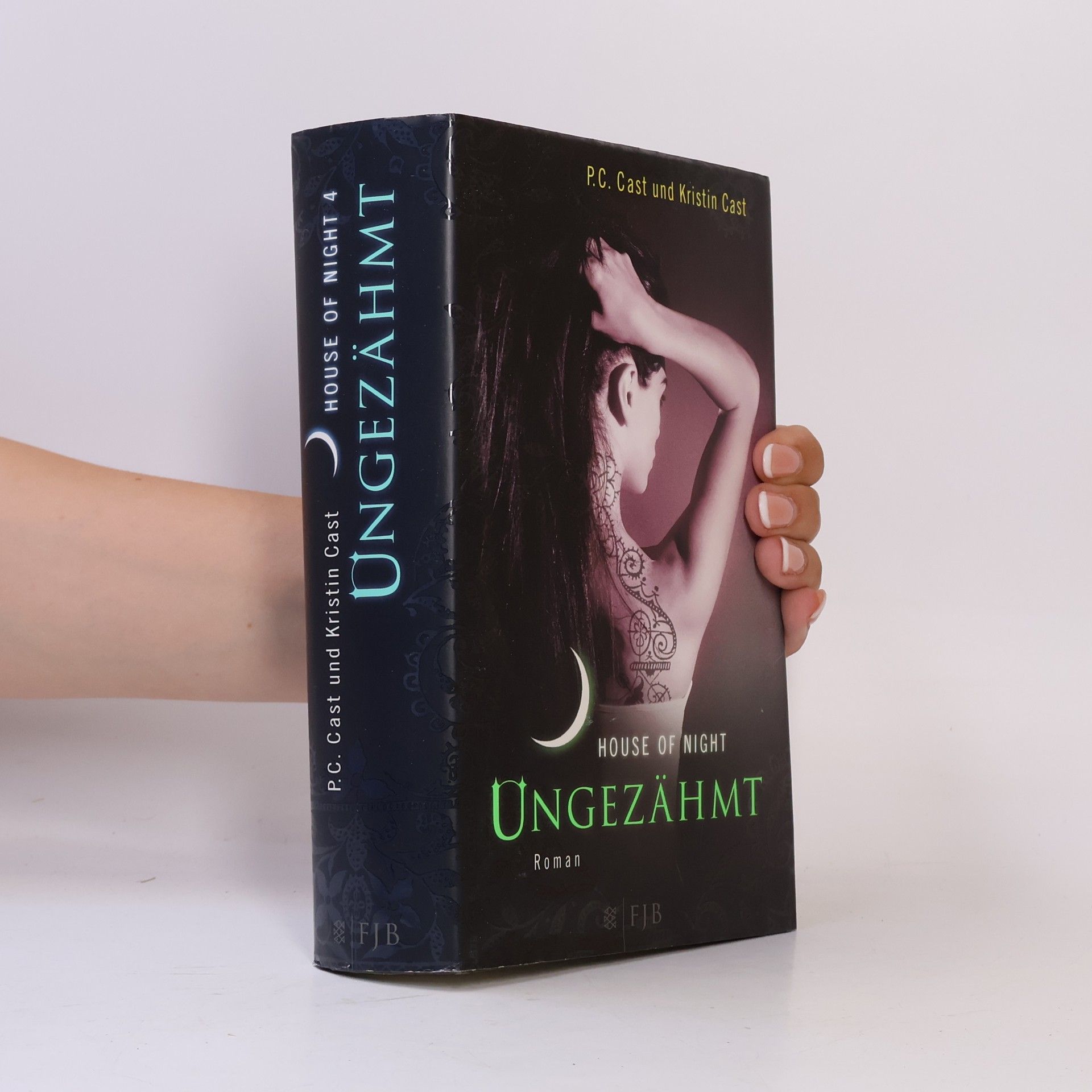 Phyllis Christine Cast House of Night 4. Ungezähmt