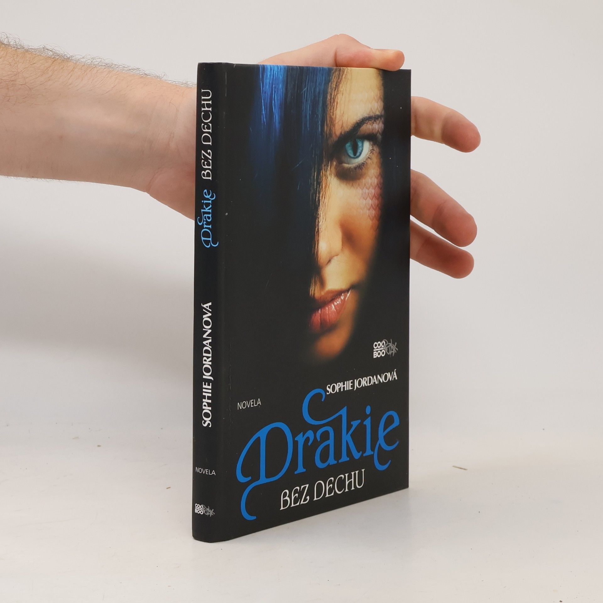 Sophie Jordan Bez dechu. Drakie. 4. díl