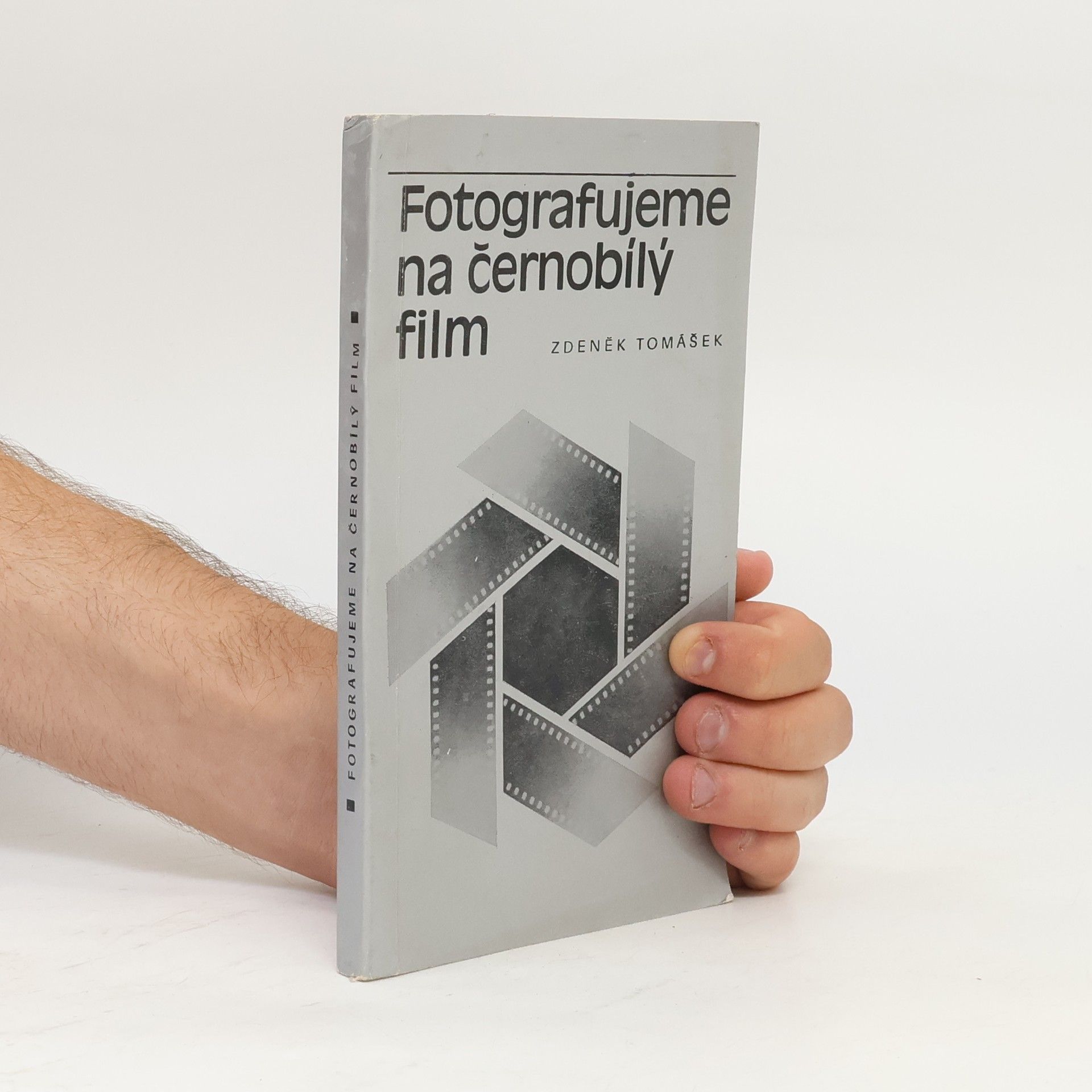 Zdeněk Tomášek Fotografujeme na černobílý film