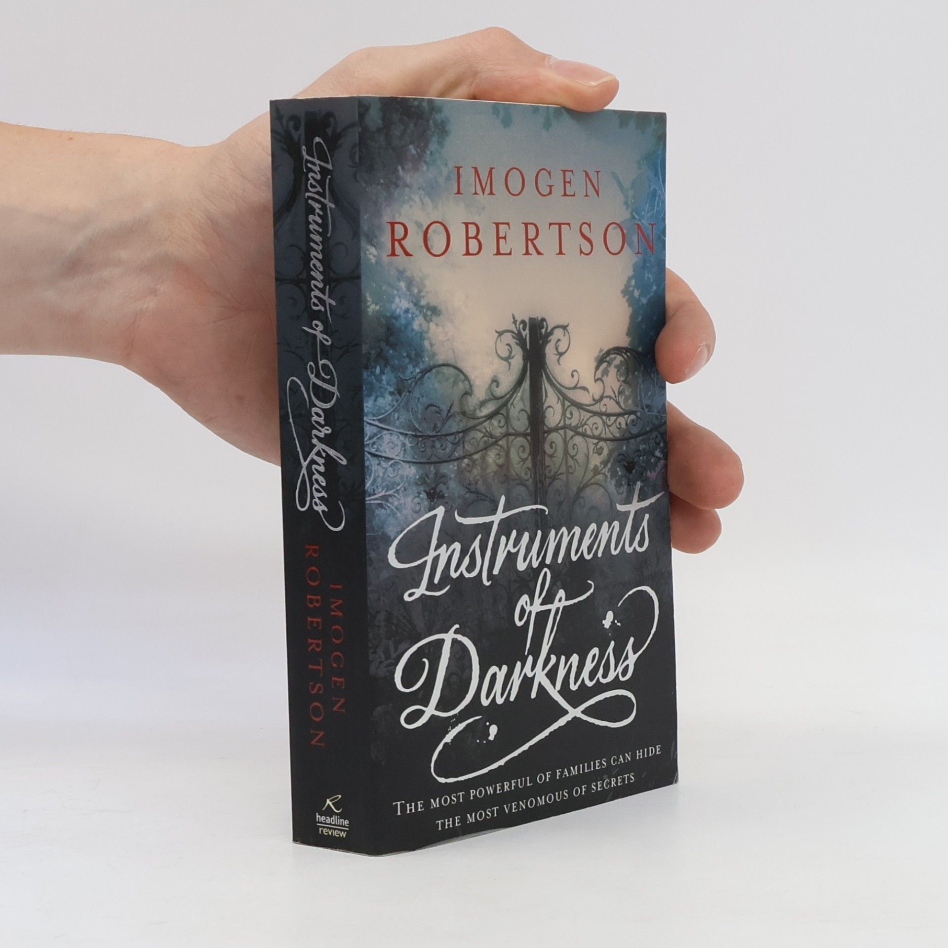 Imogen Robertson Instruments of Darkness