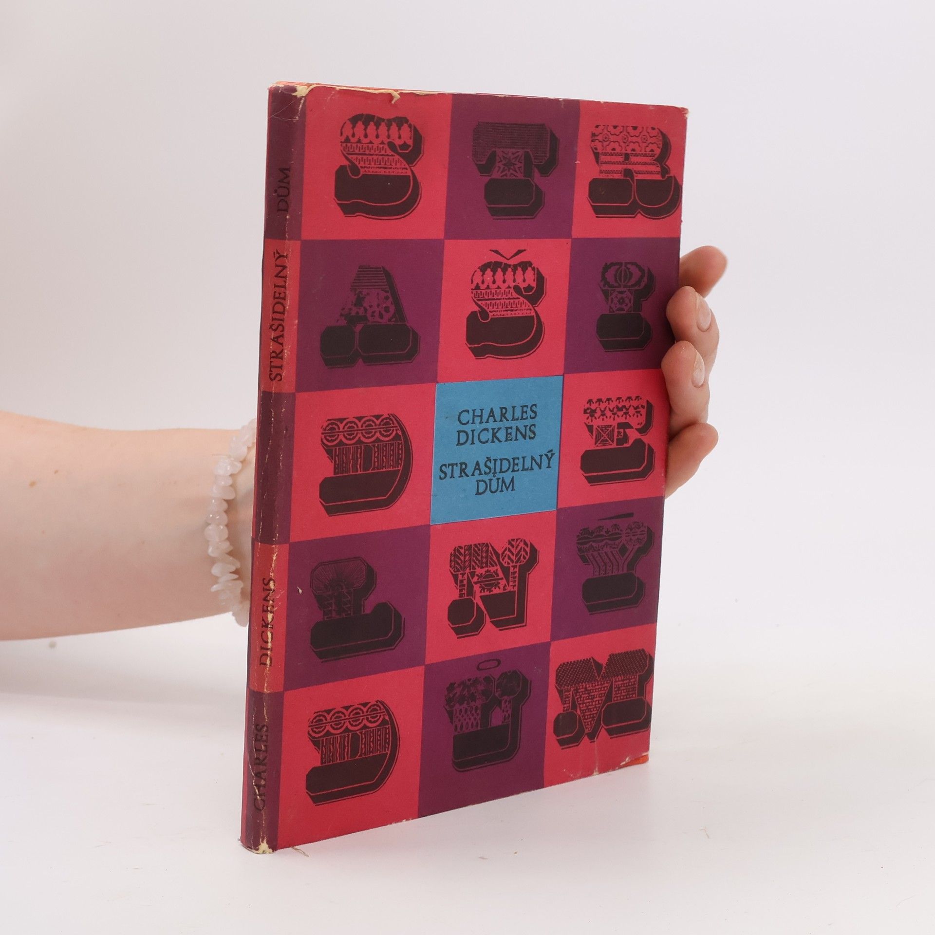 Charles Dickens Strašidelný dům