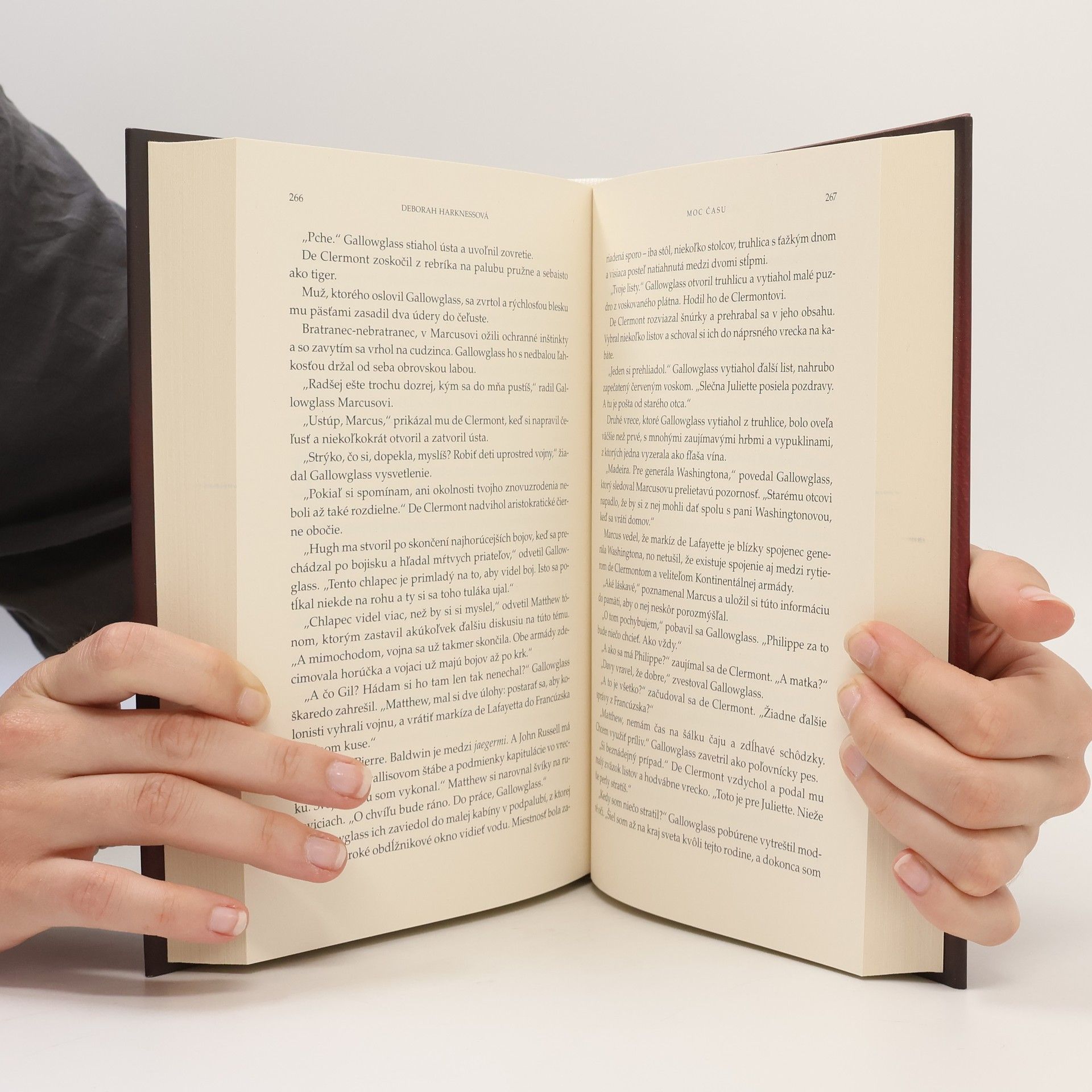Deborah Harkness Moc času