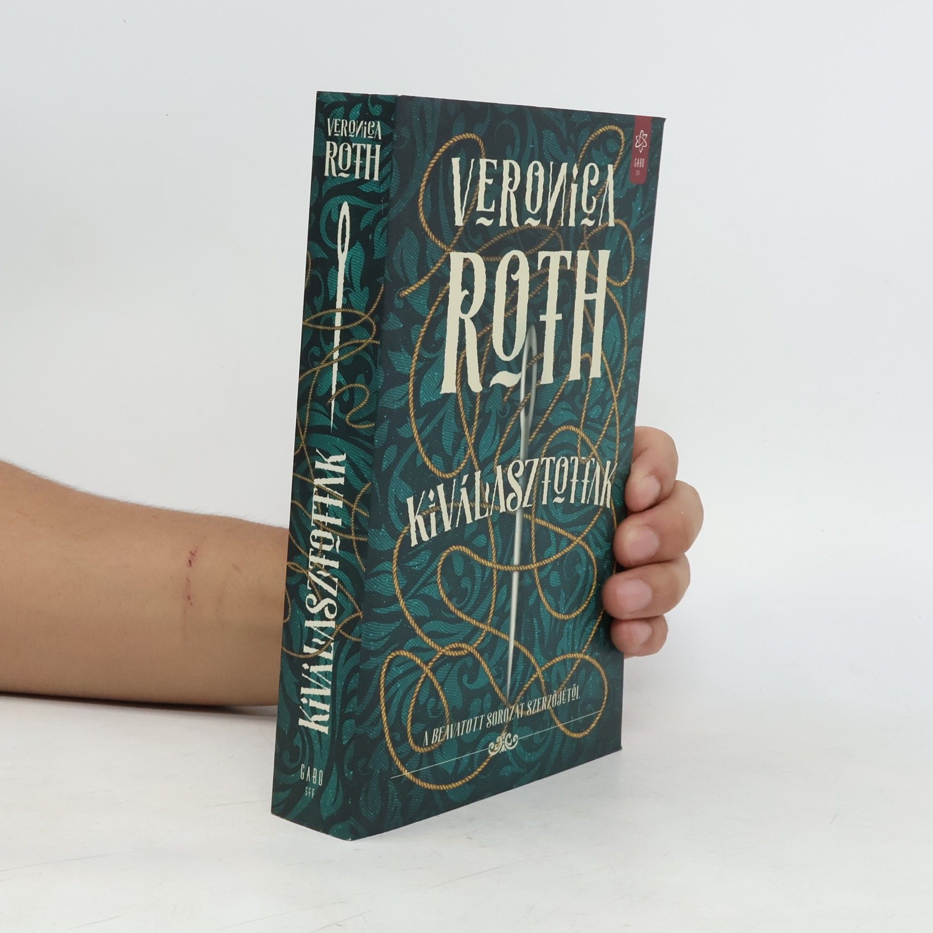 Veronica Roth Kiválasztottak