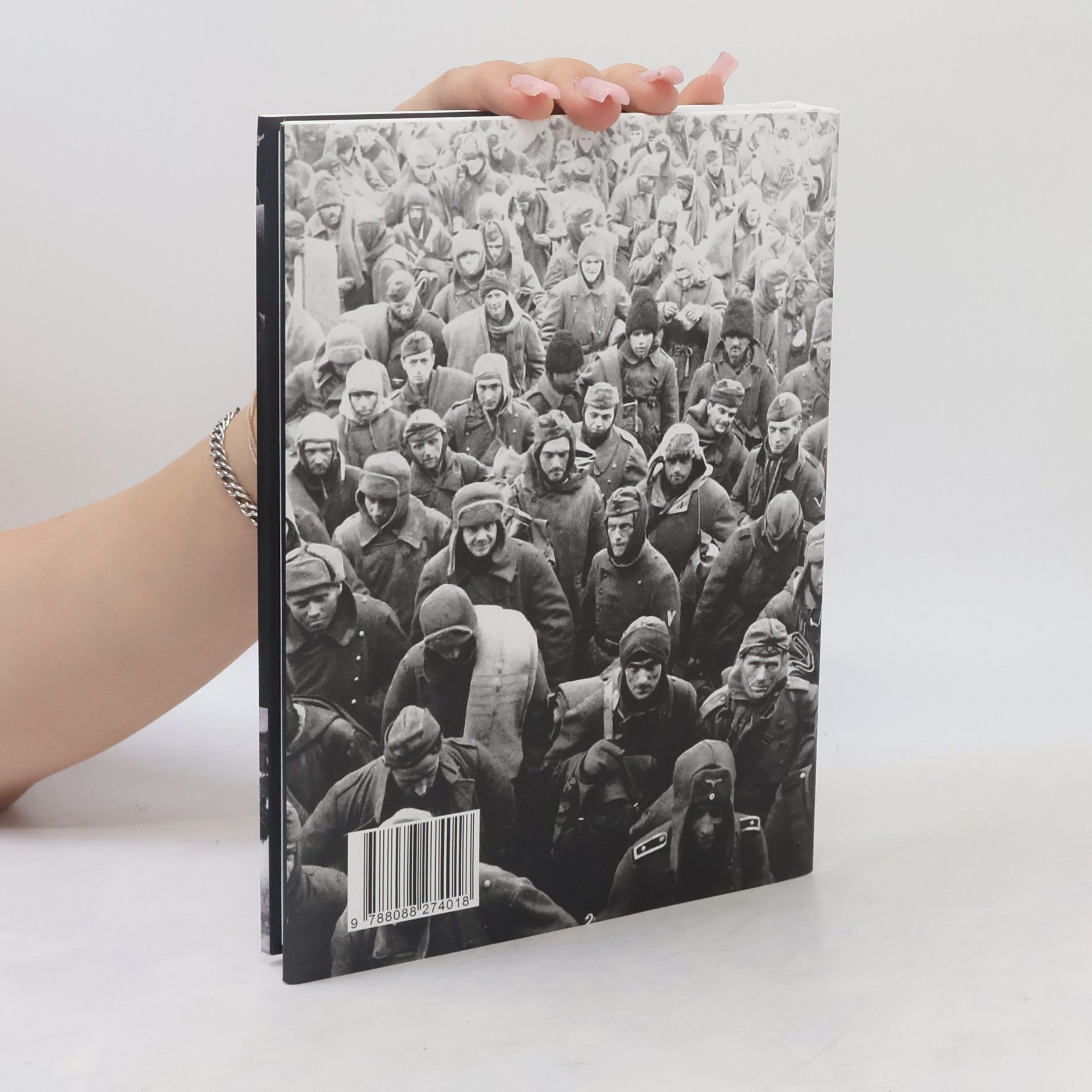 Reinhold Busch Přežili jsme Stalingrad: Vzpomínky příslušníků 6. armády maršála Pauluse