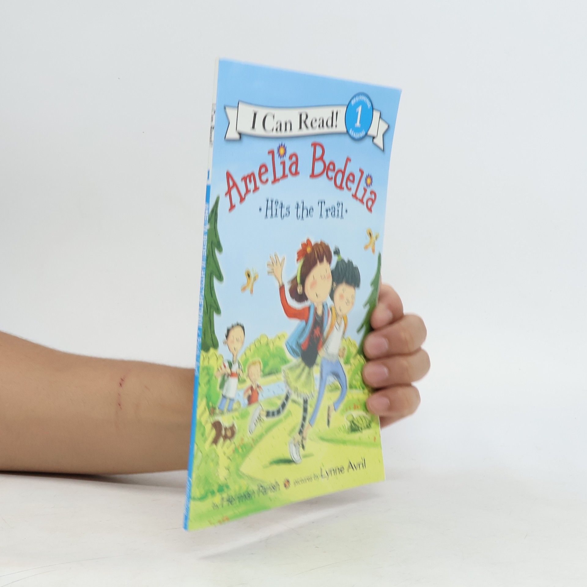 Lynne Avril I Can Read! - 1: Amelia Bedelia Hits the Trail