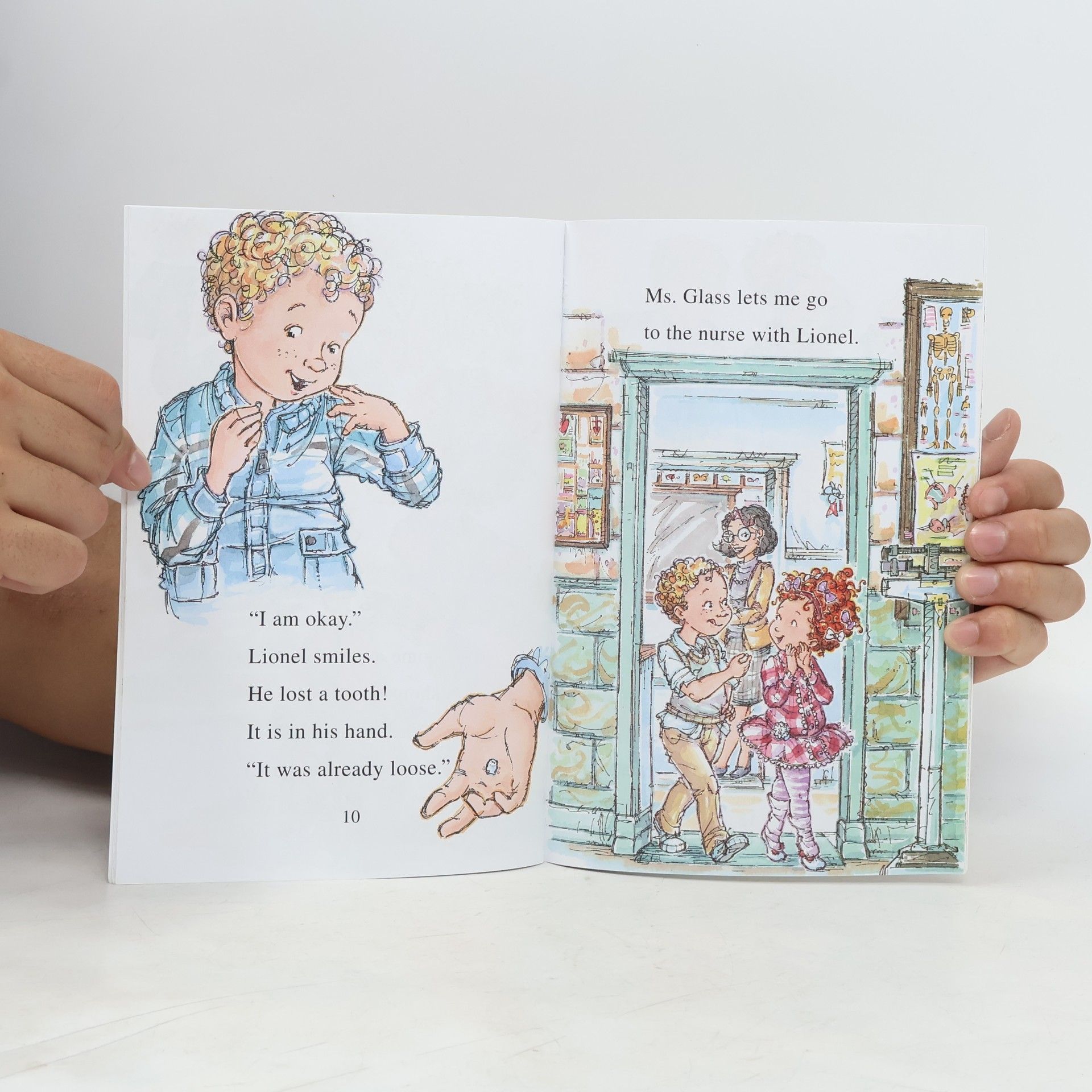 Jane O. Connor Fancy Nancy and the Too-loose Tooth