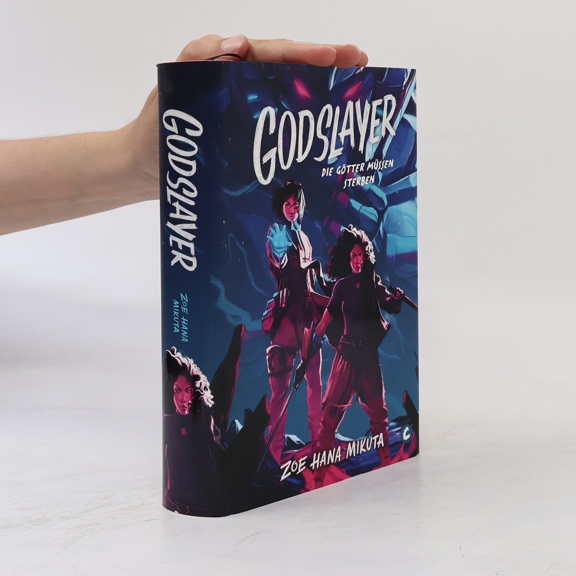 Zoe Hana Mikuta Godslayer