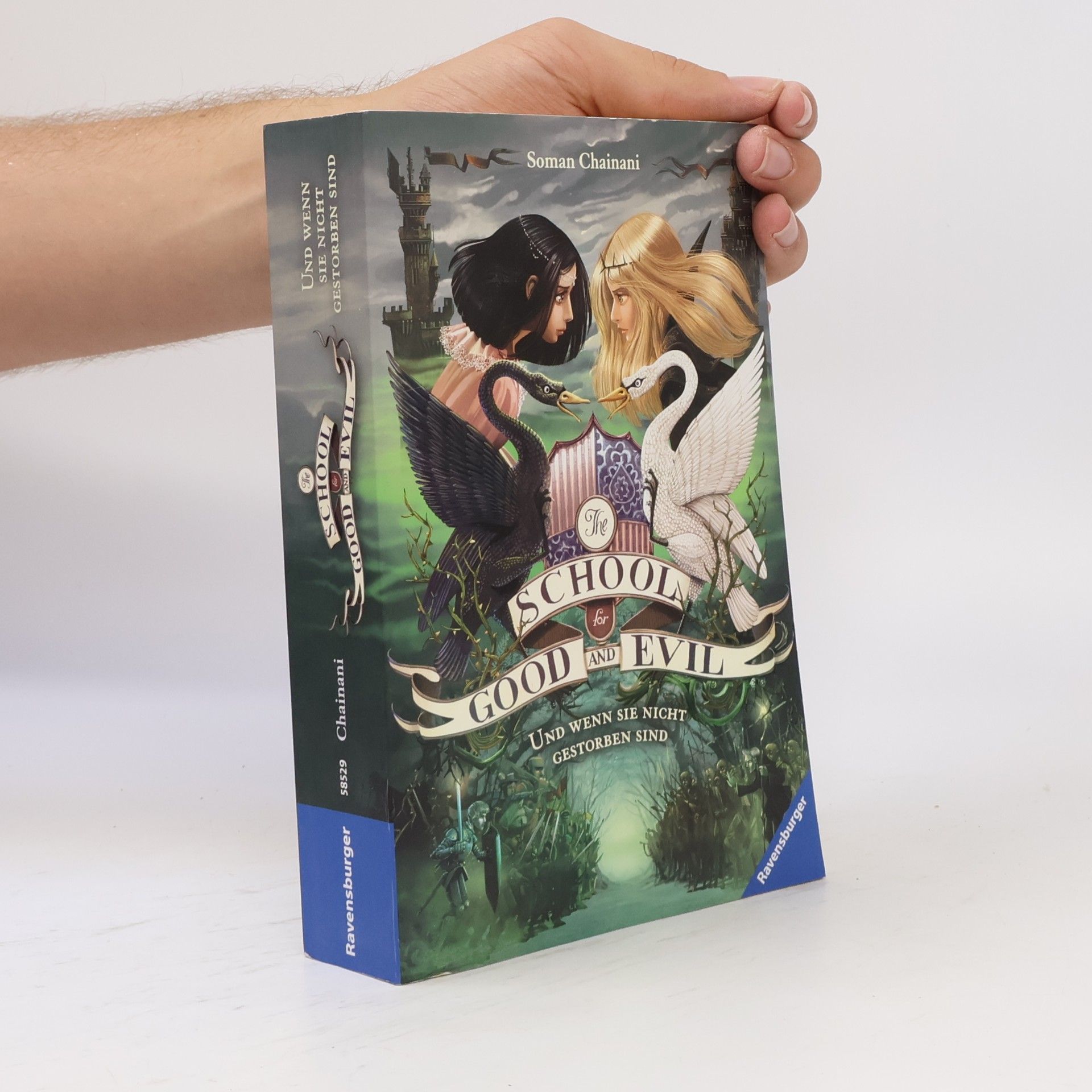 Soman Chainani The School for Good and Evil 3