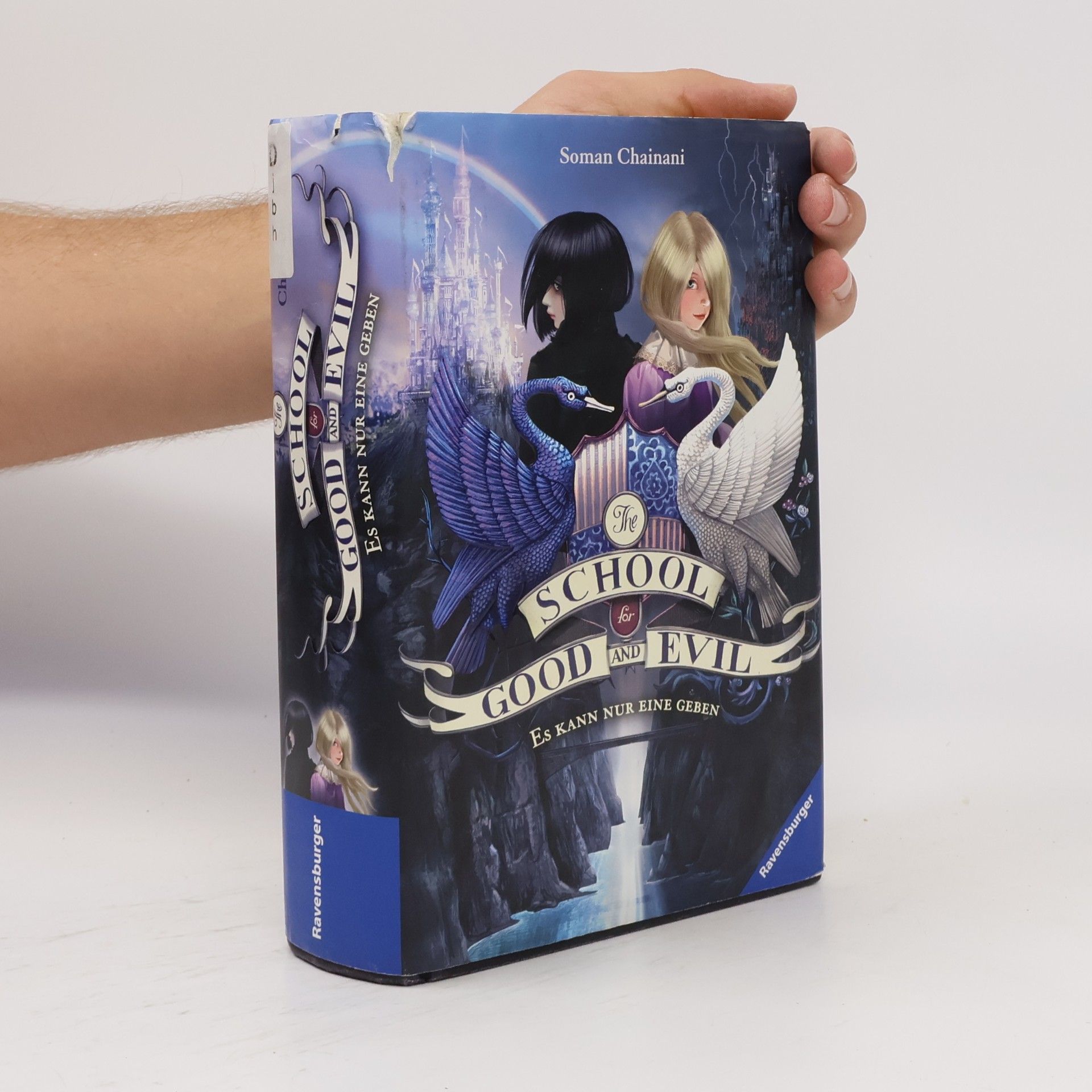 Soman Chainani The School for Good and Evil 1