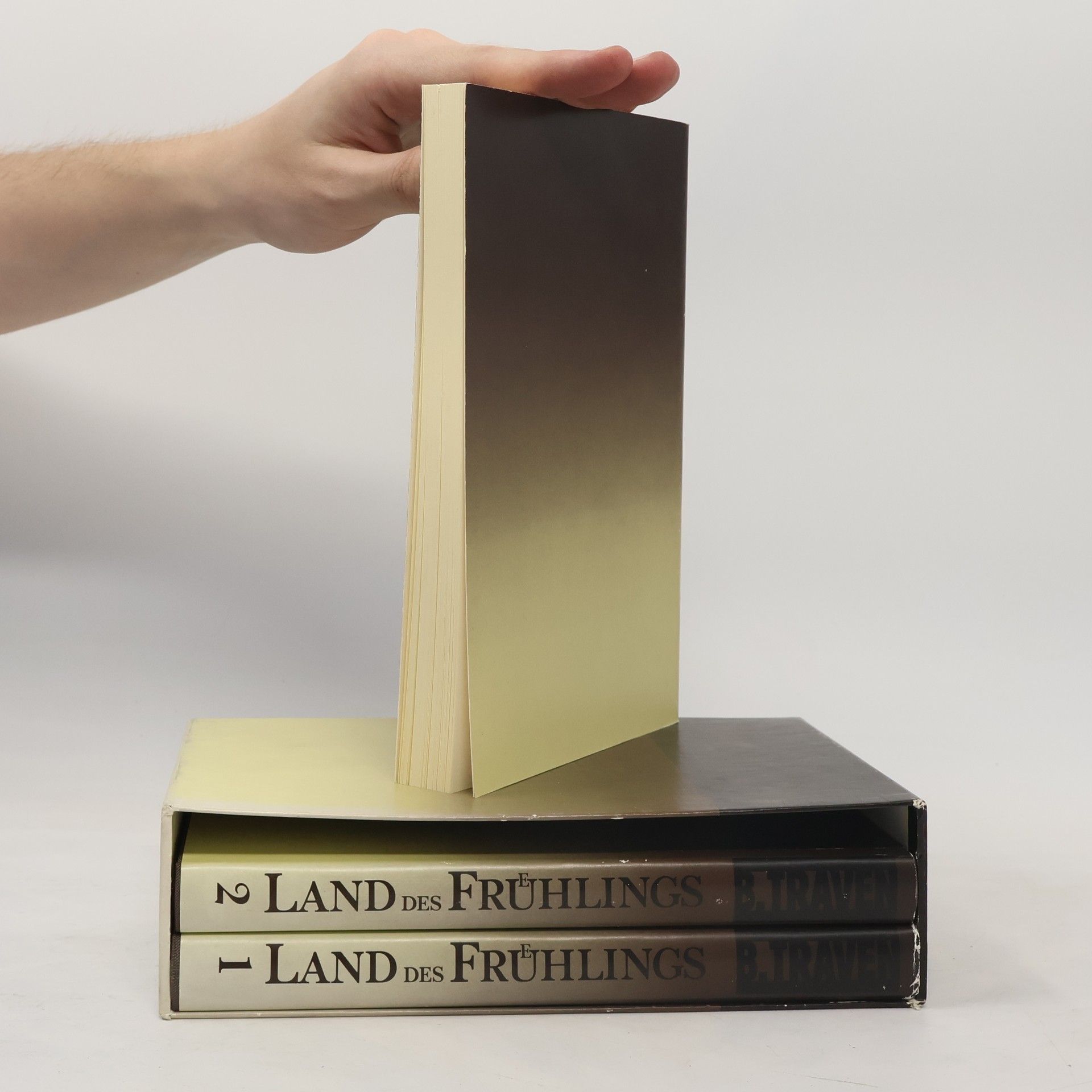 B. Traven Land des Frühlings 1-3