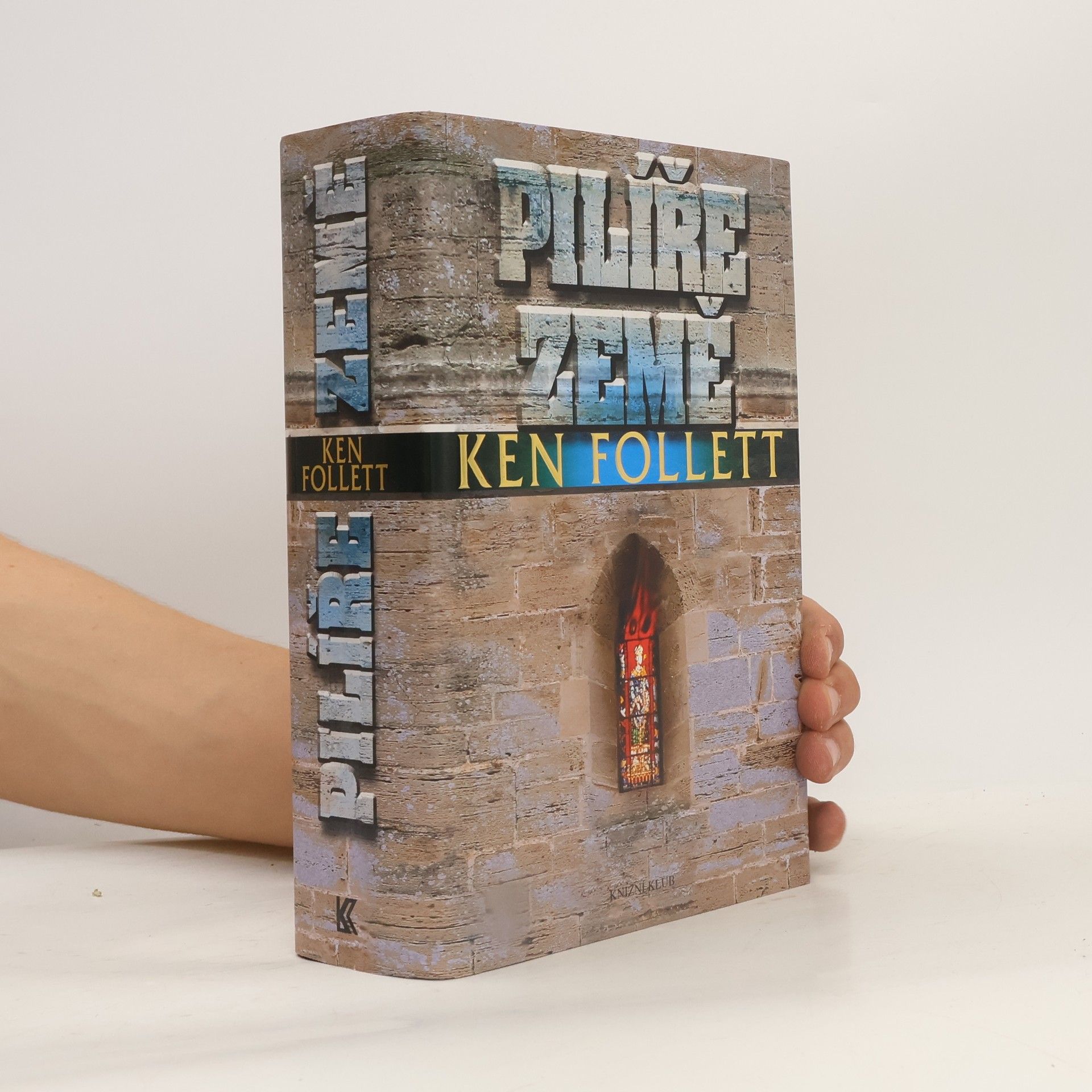 Ken Follett Pilíře země