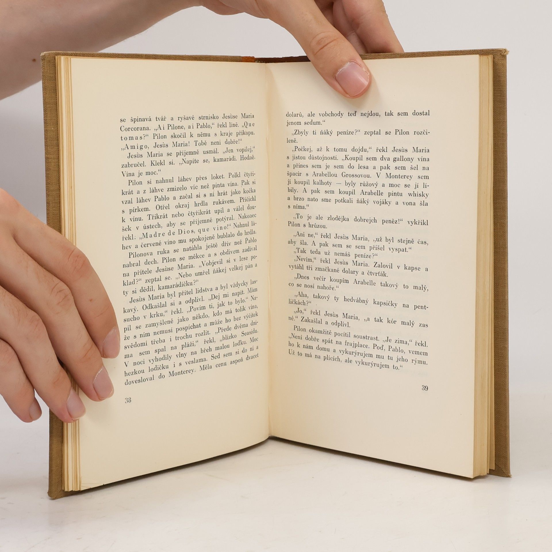 John Steinbeck Slunce a víno chudých