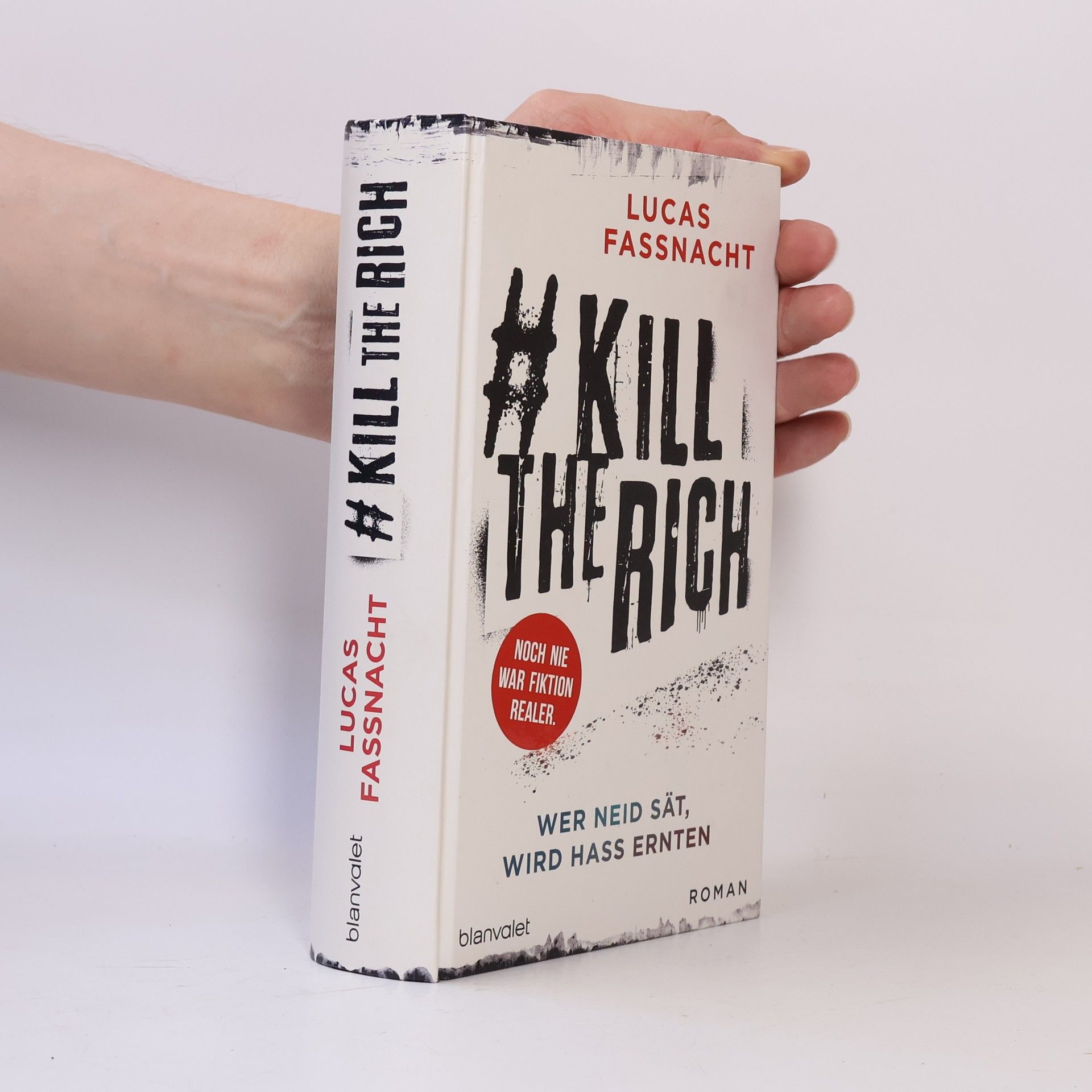 Lucas Fassnacht #Kill the rich