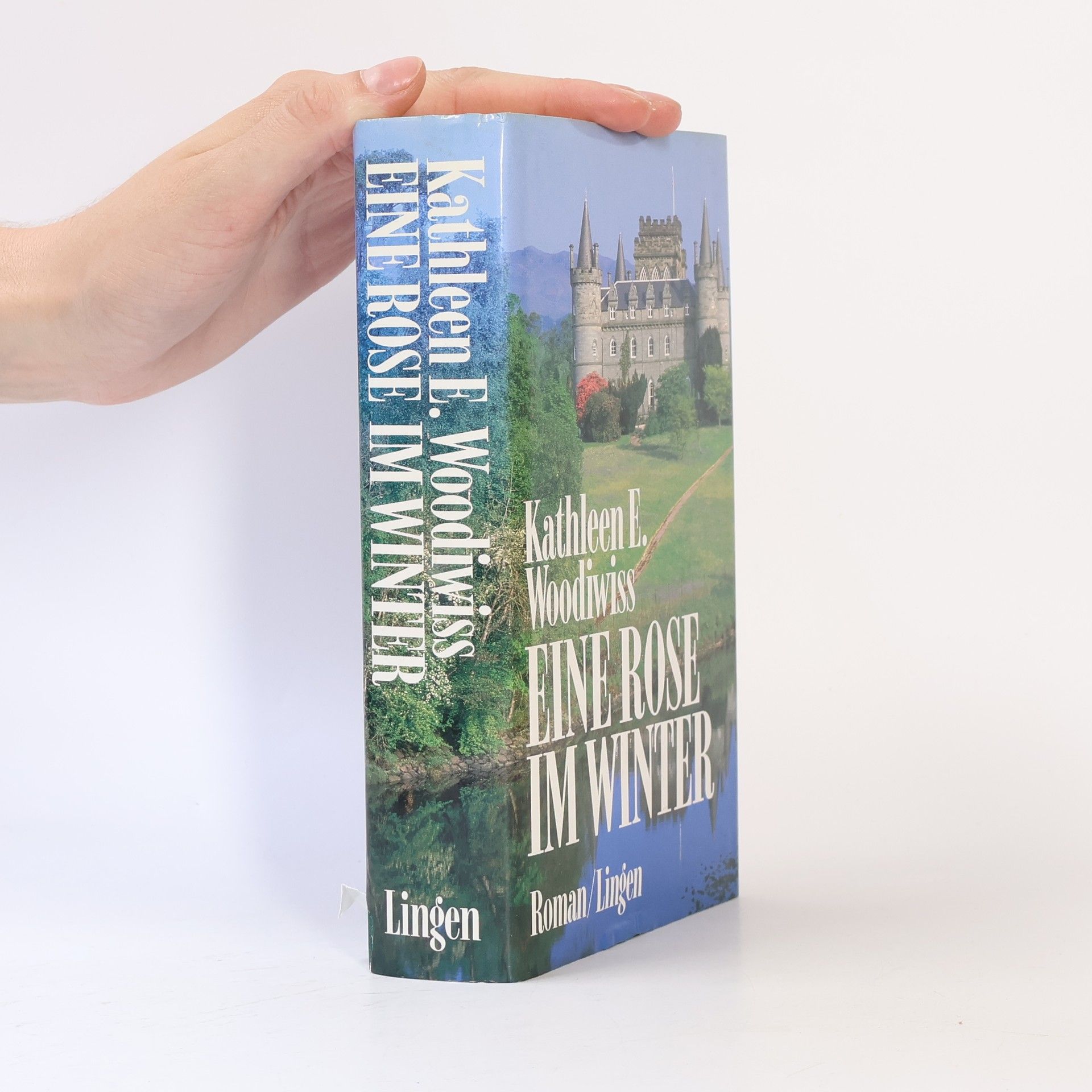 Kathleen E. Woodiwiss Eine Rose im Winter