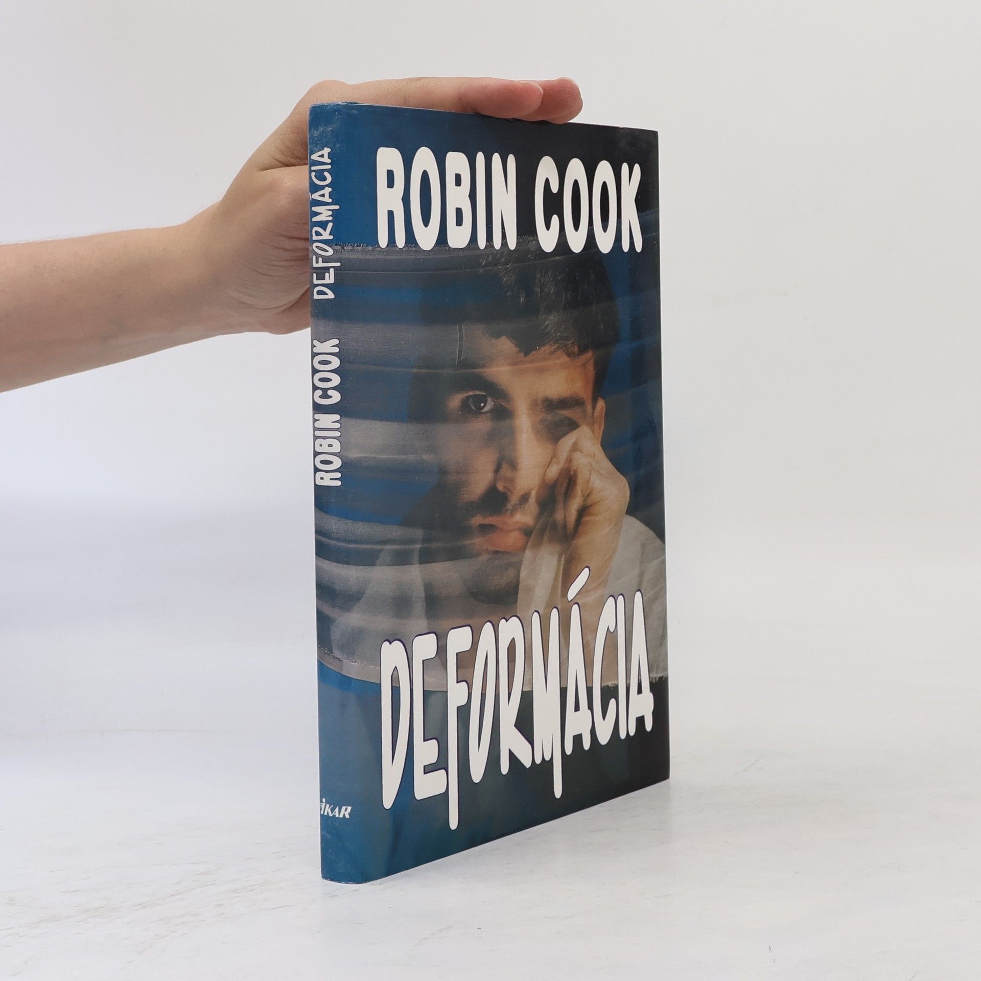 Robin Cook Deformácia