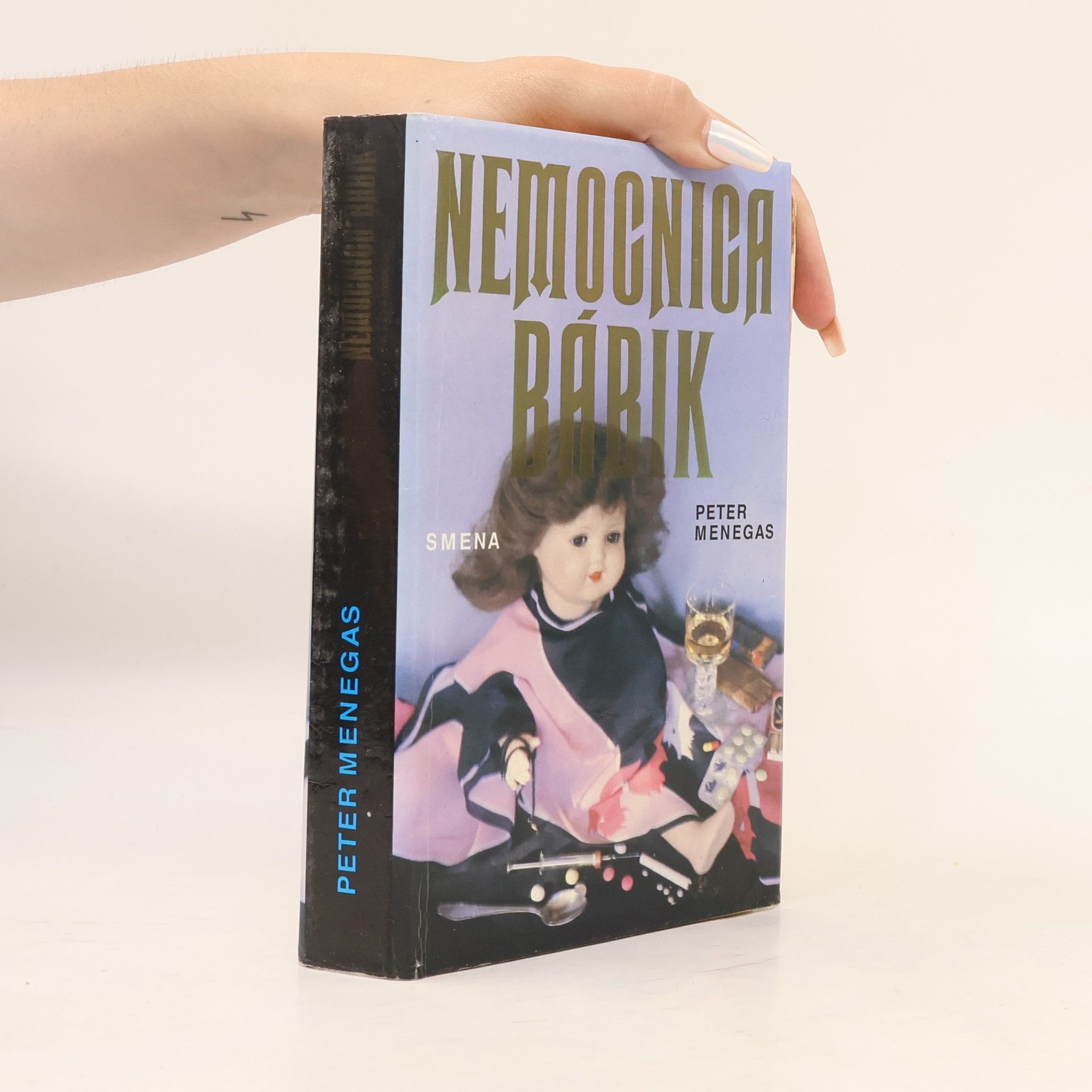 Peter Menegas Nemocnica bábik