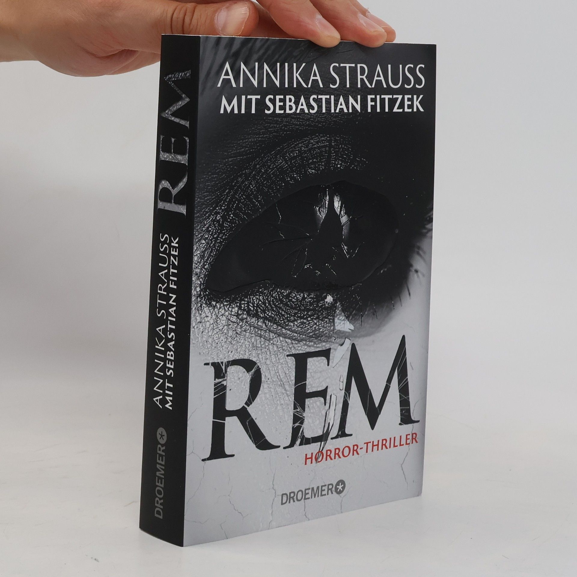 Annika Strauss REM