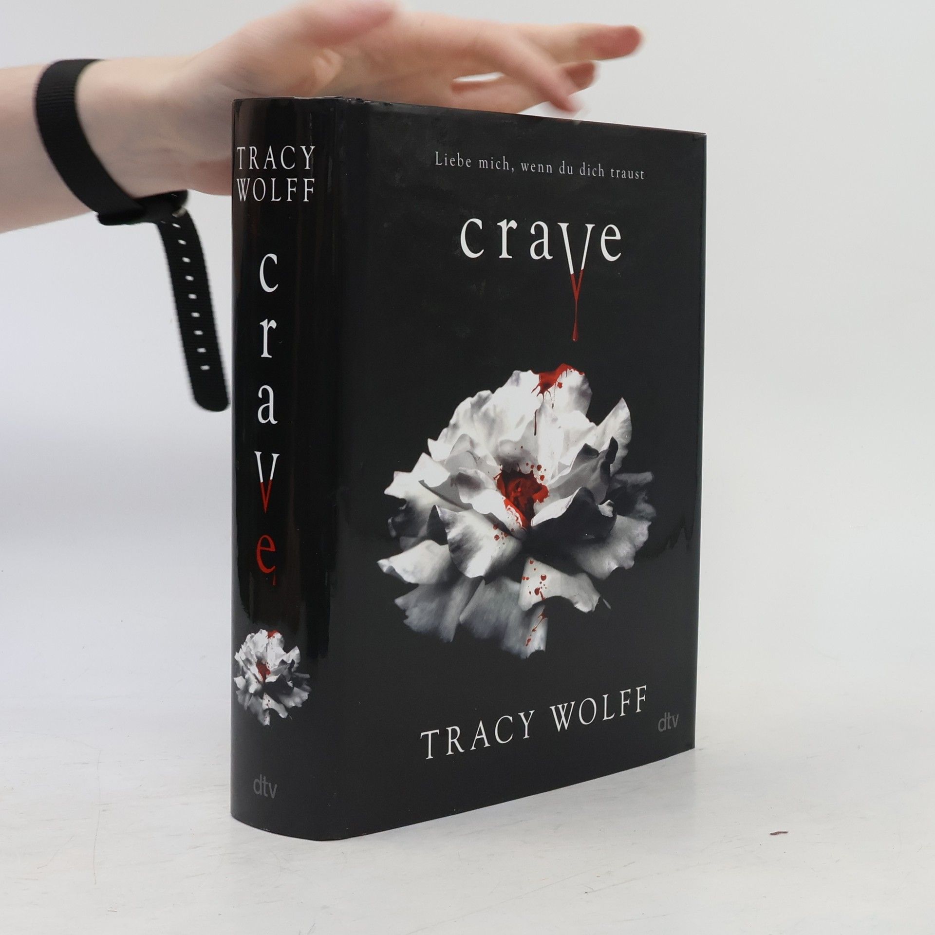 Tracy Wolff Crave