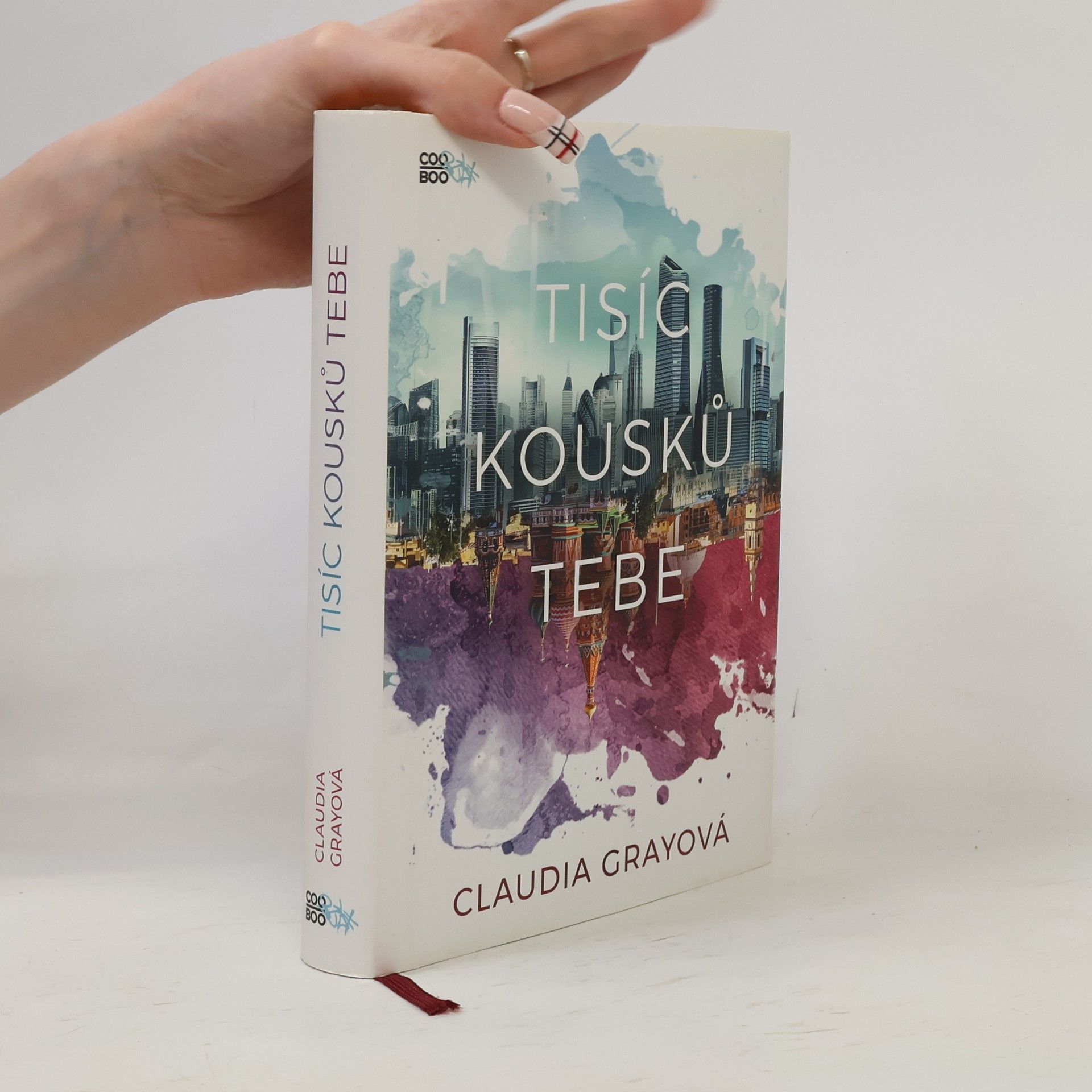 Claudia Gray Tisíc kousků tebe