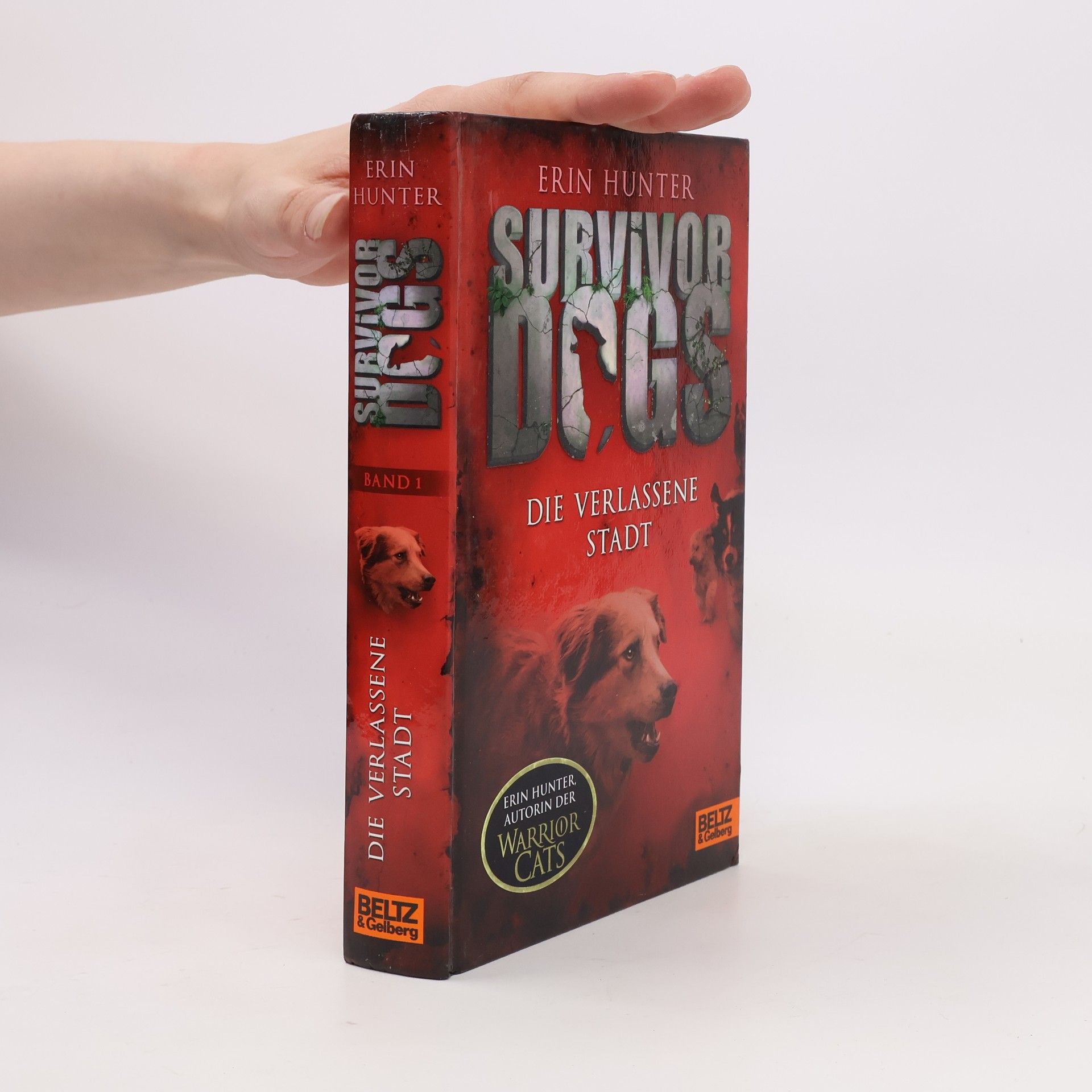 Erin Hunter Survivor Dogs