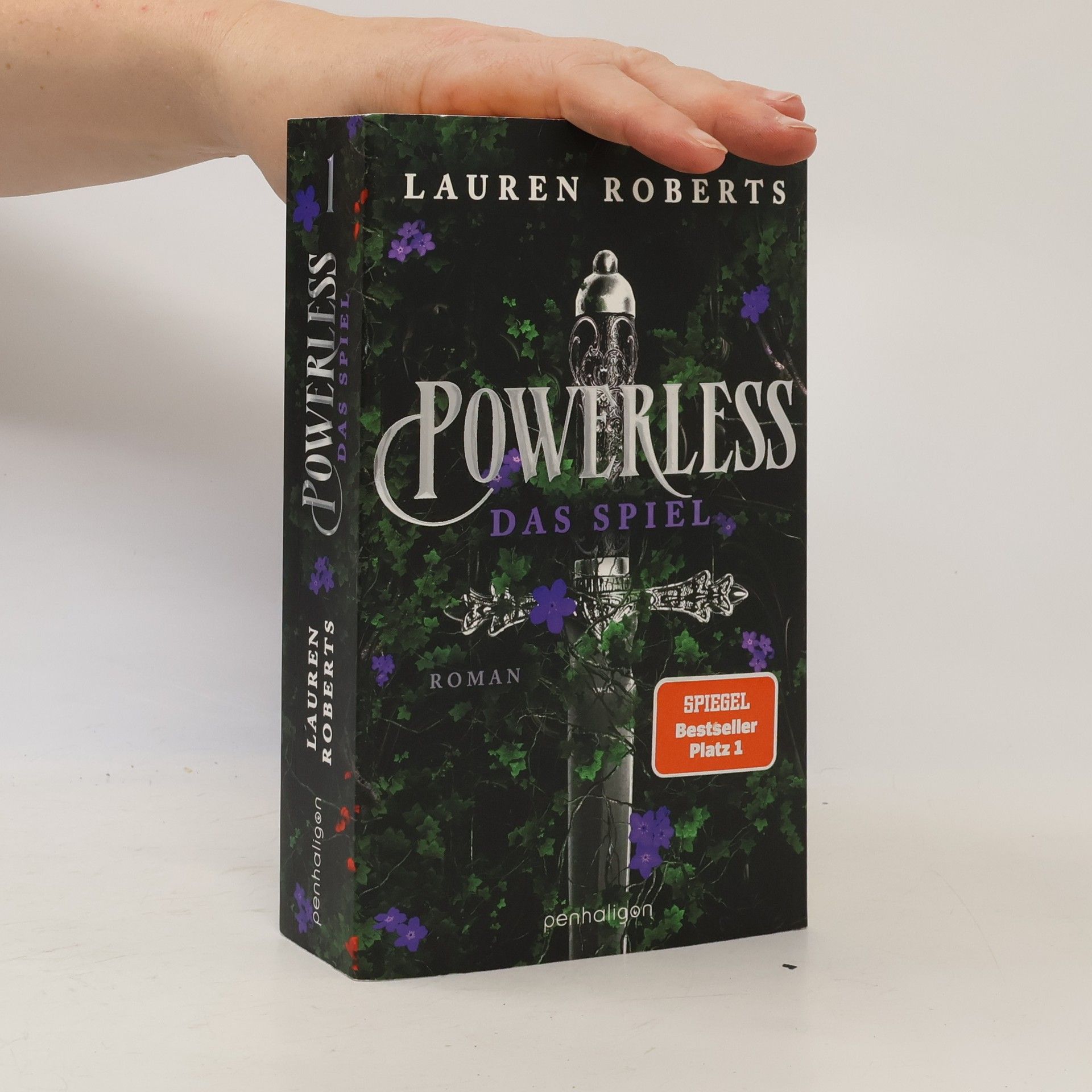 Lauren Roberts Powerless: Das Spiel