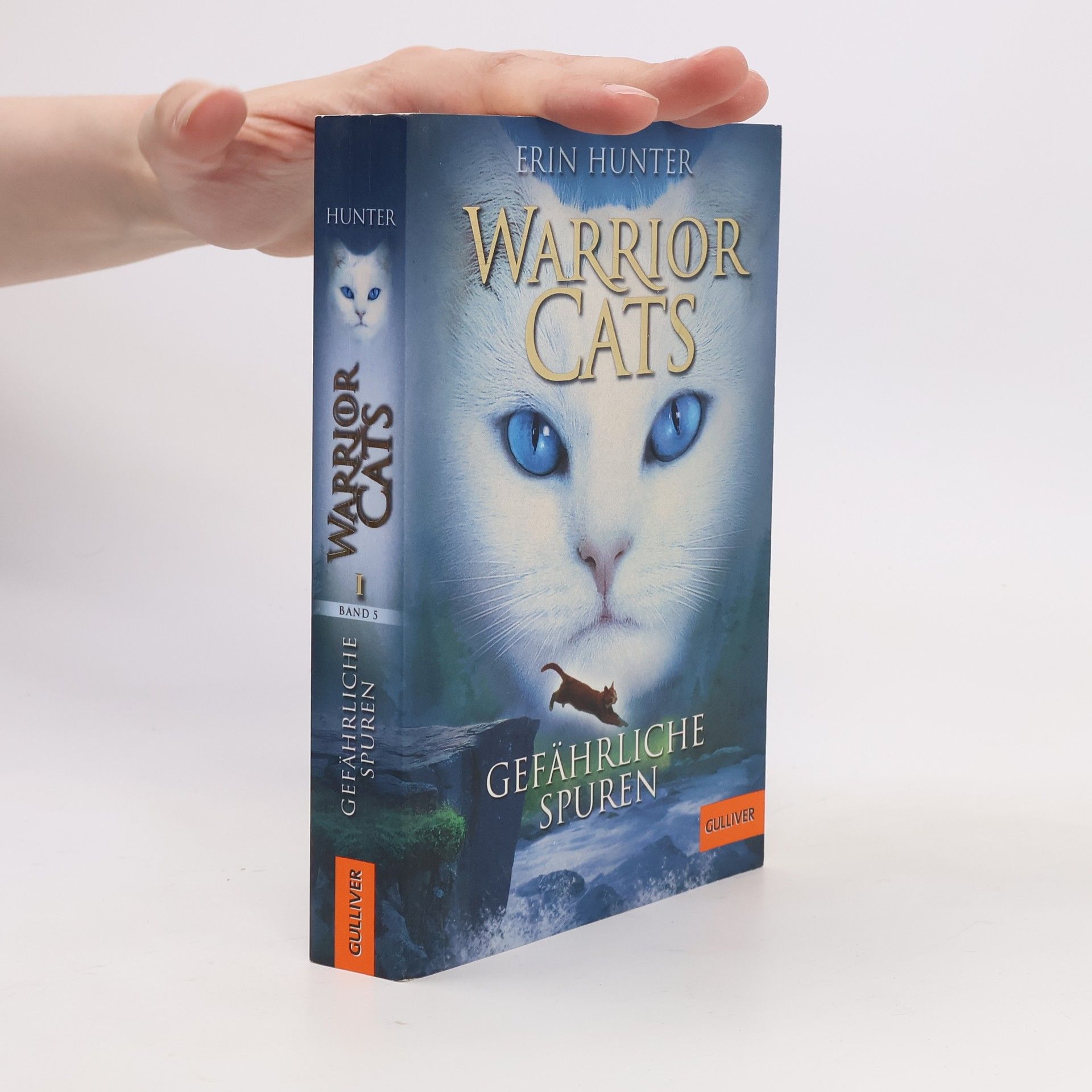 Erin Hunter Warrior Cats. Gefährliche Spuren
