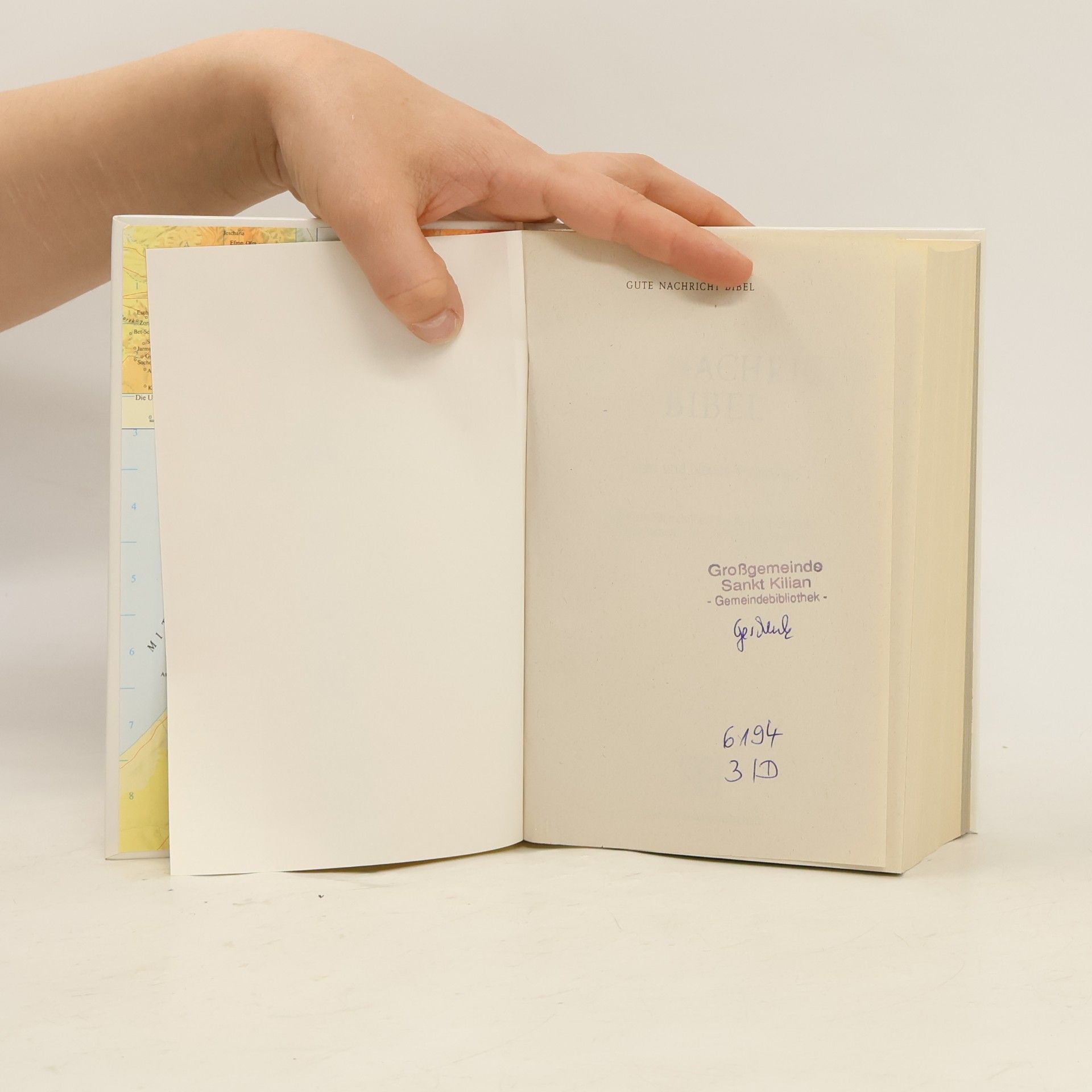 Various authors Gute Nachricht Bibel. Altes und Neues Testament.