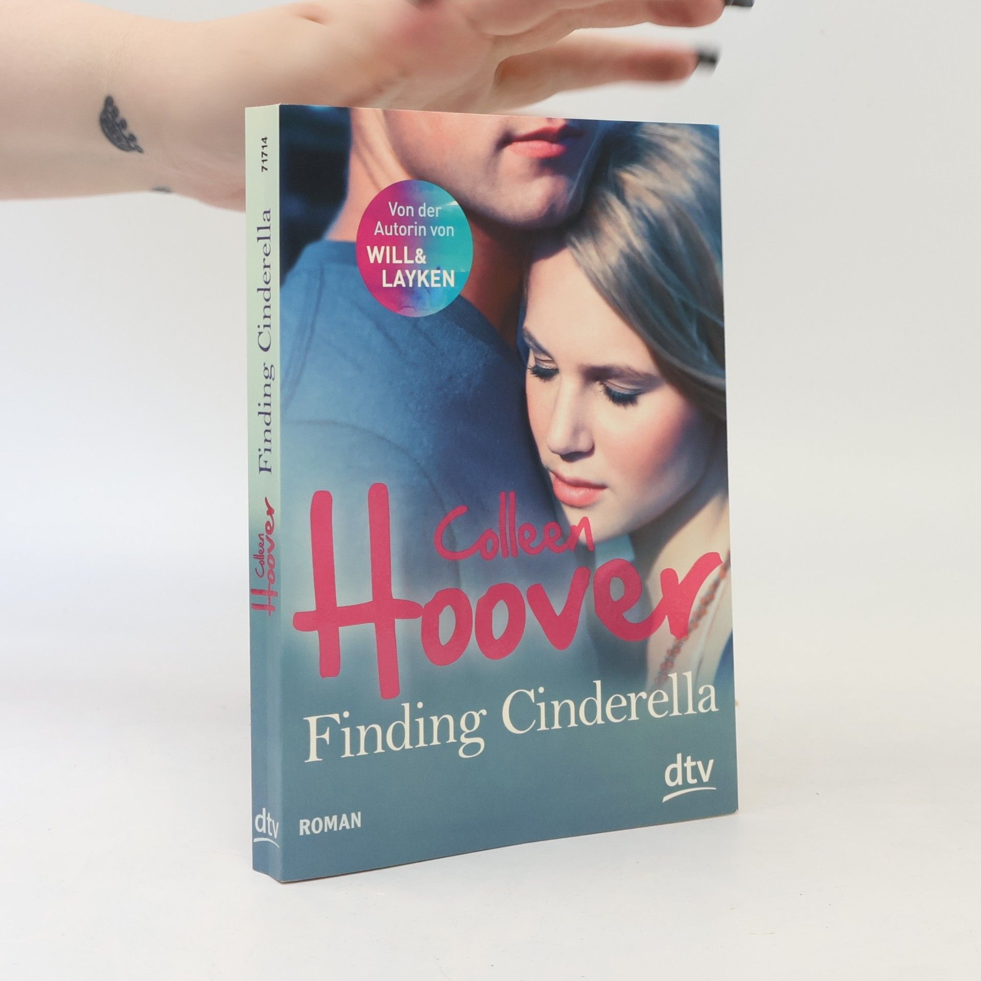 Colleen Hoover Finding Cinderella