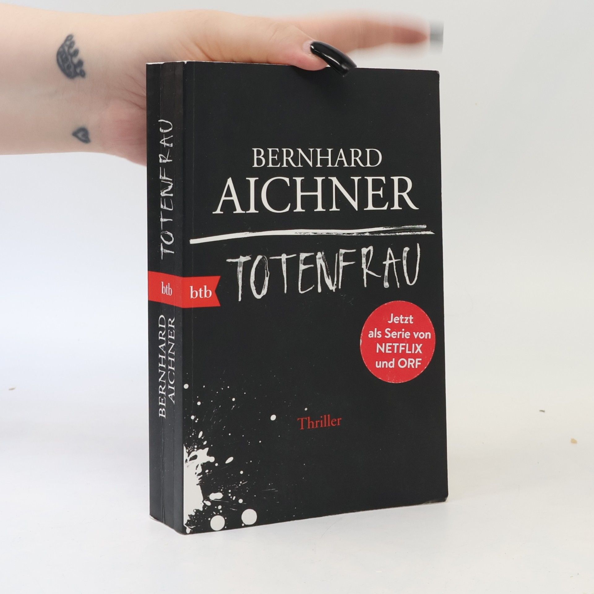 Bernhard Aichner Totenfrau