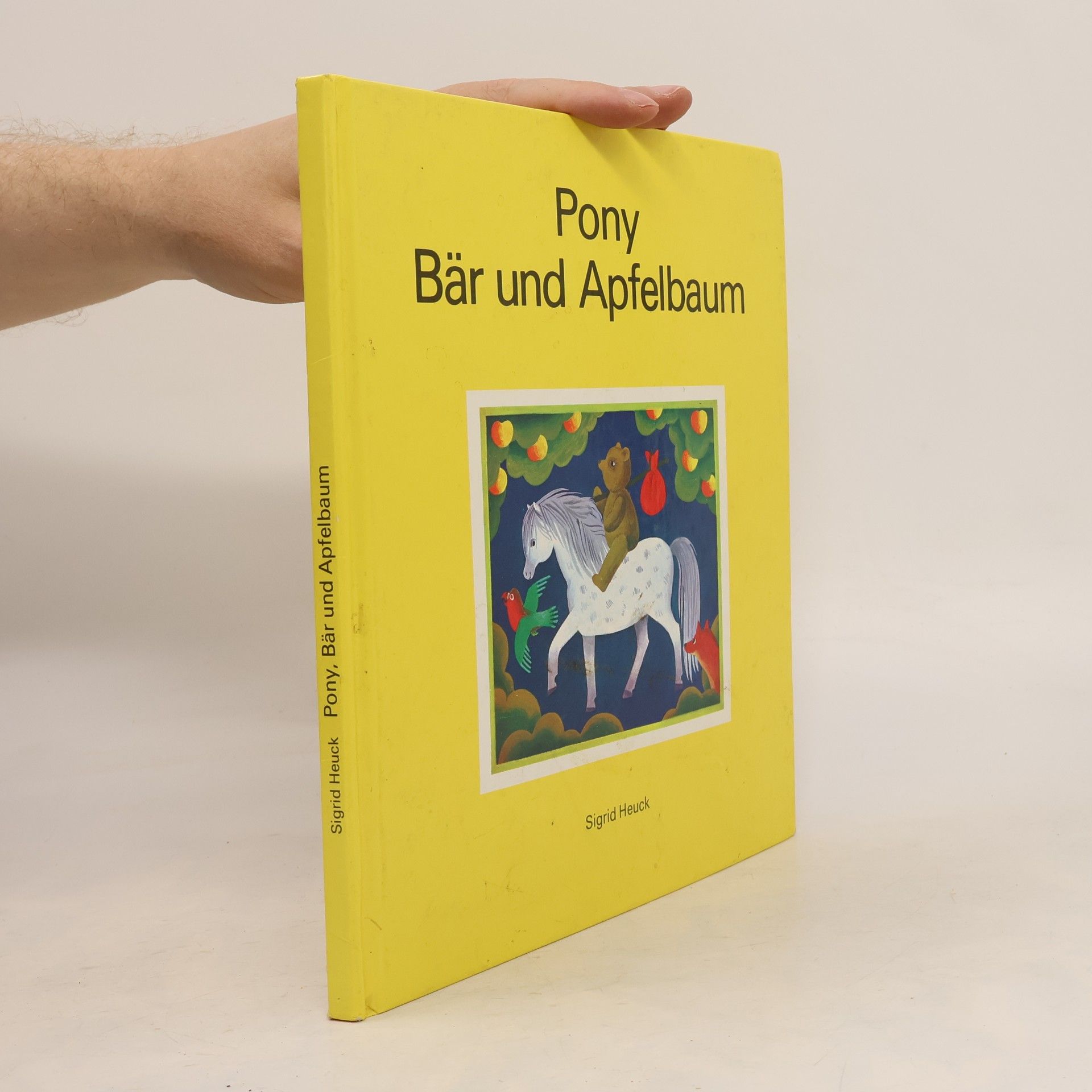 Sigrid Heuck Pony, Bär und Apfelbaum