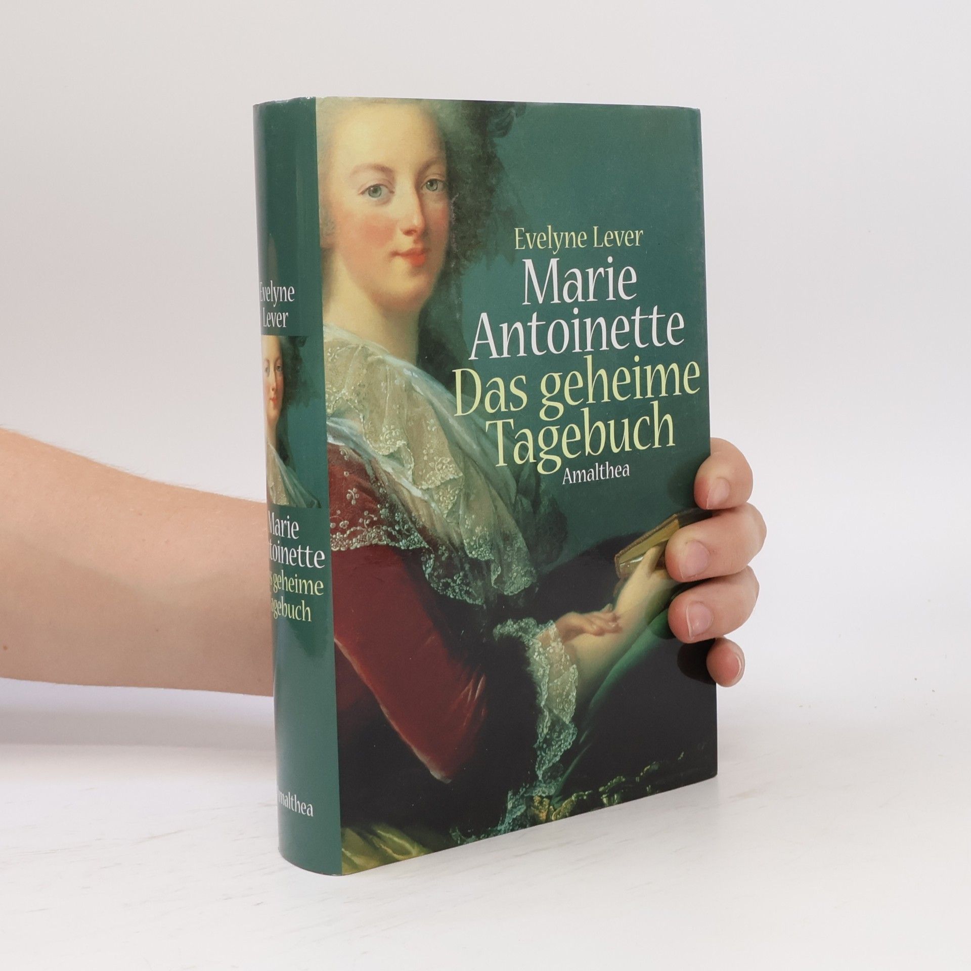 E. velyne Lever Marie Antoinette