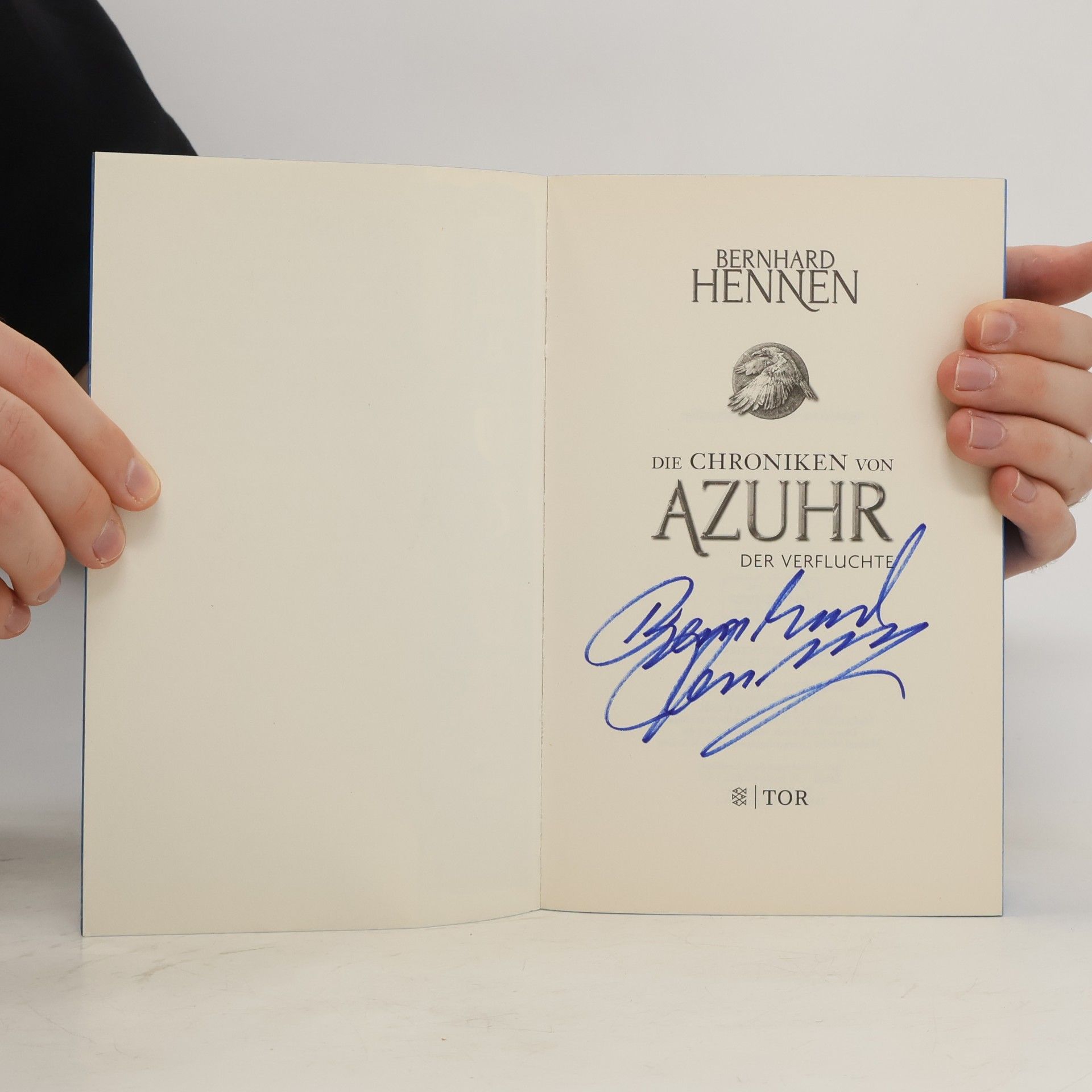 Bernhard Hennen Die Chroniken von Azuhr. Der Verfluchte