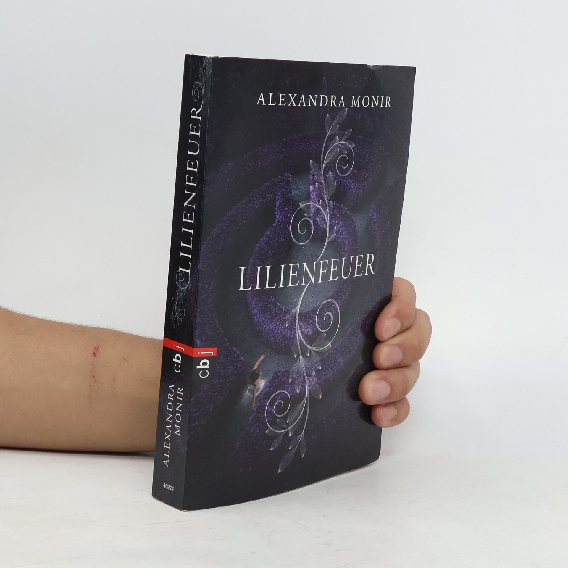 Alexandra Monir Lilienfeuer