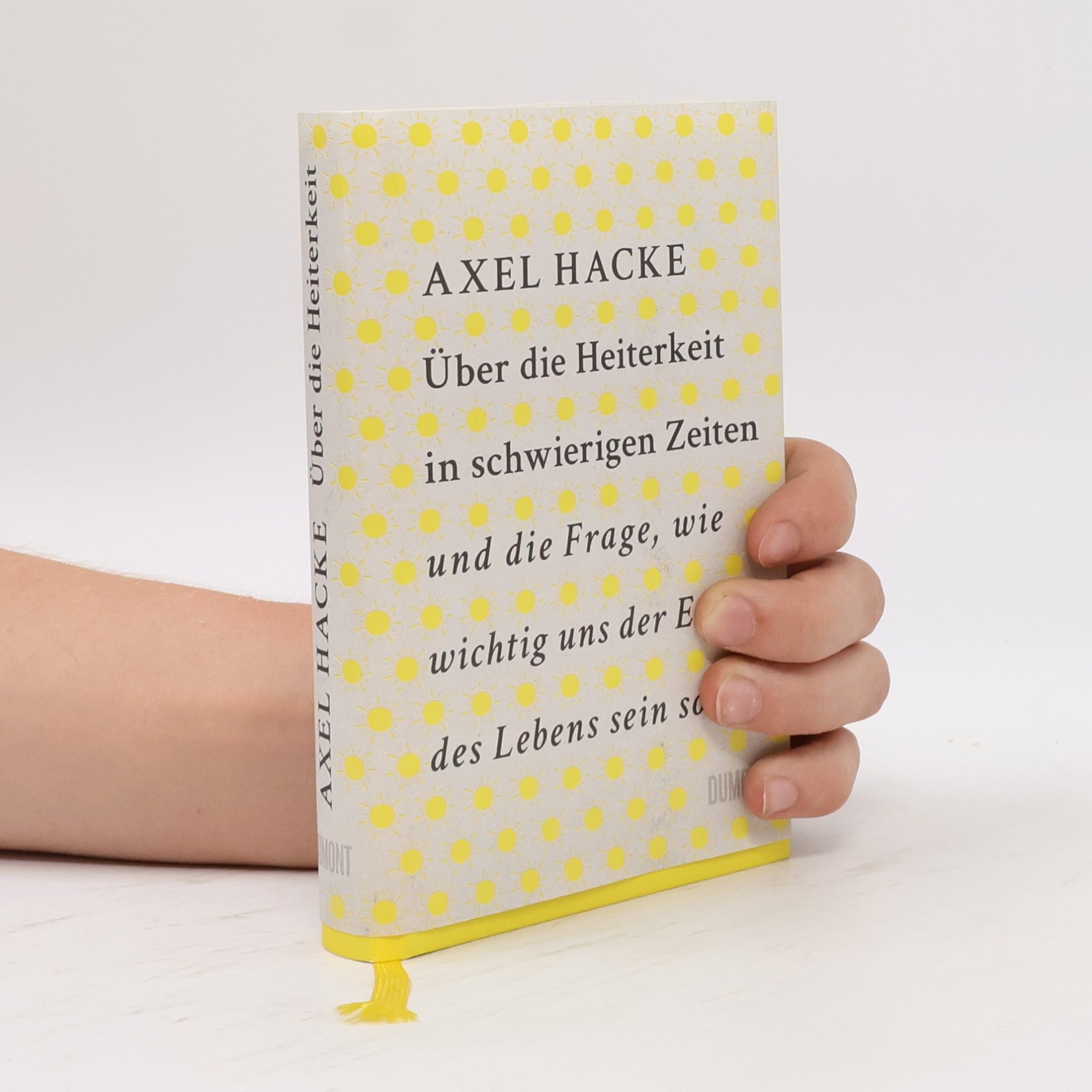 Axel Hacke Über die Heiterkeit in schwierigen Zeiten und die Frage, wie wichtig uns der Ernst des Lebens sein sollte